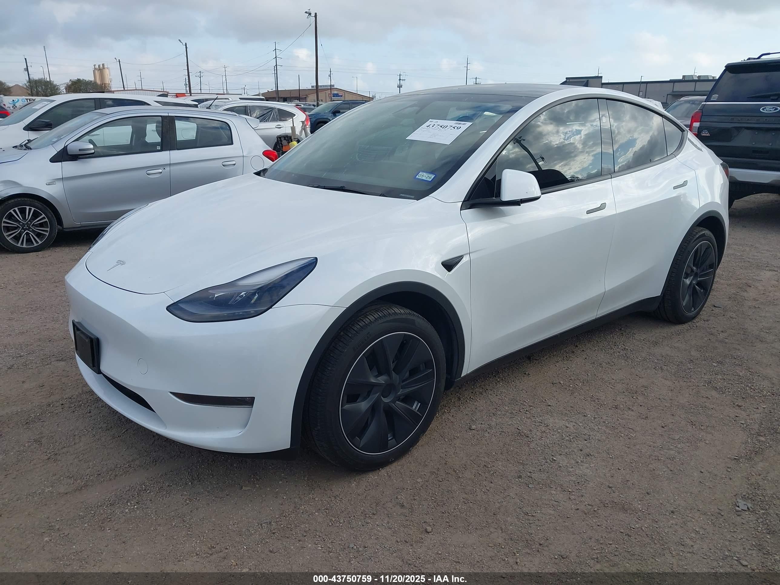 TESLA MODEL image 2