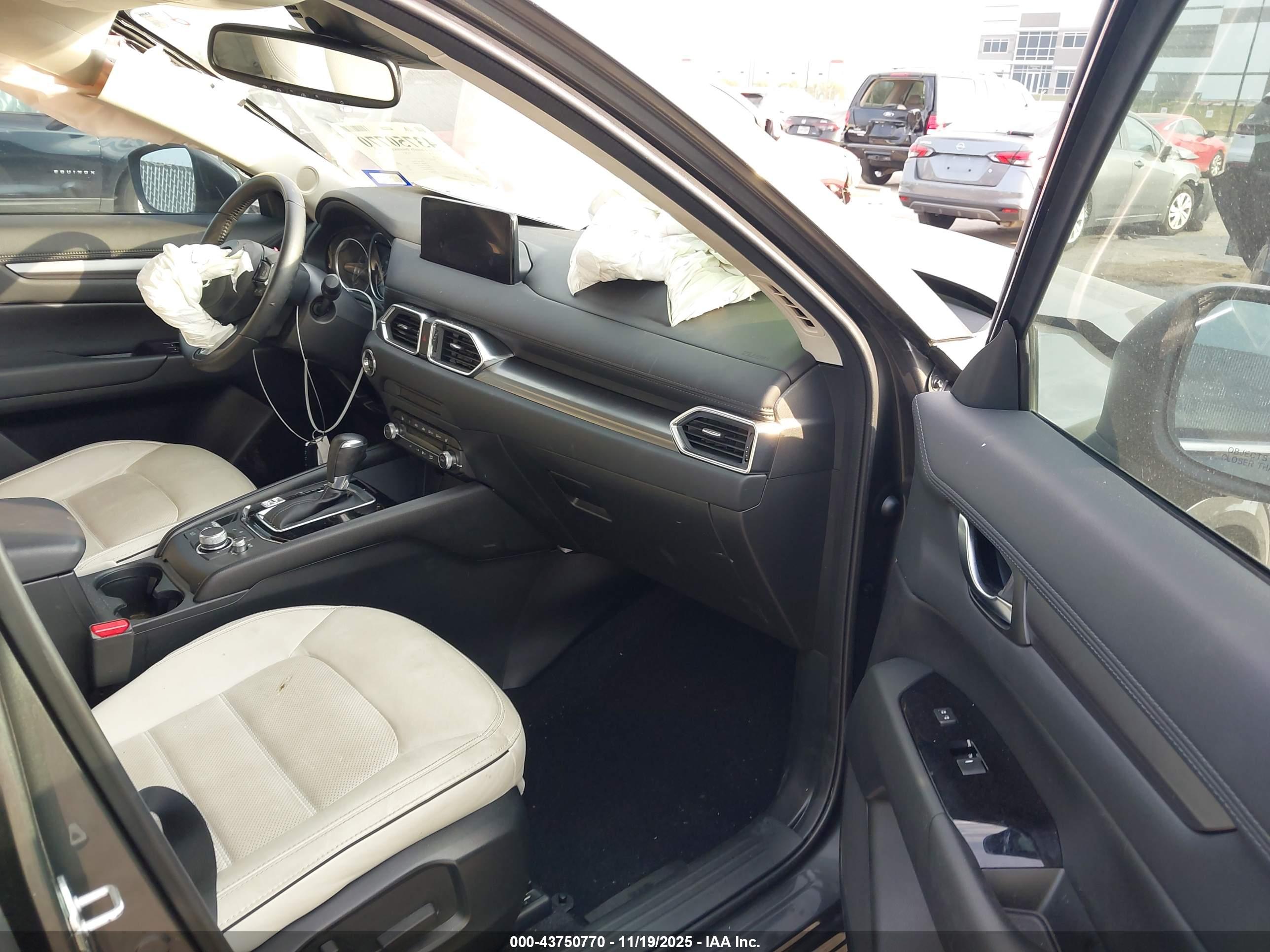 MAZDA CX-5 image 5