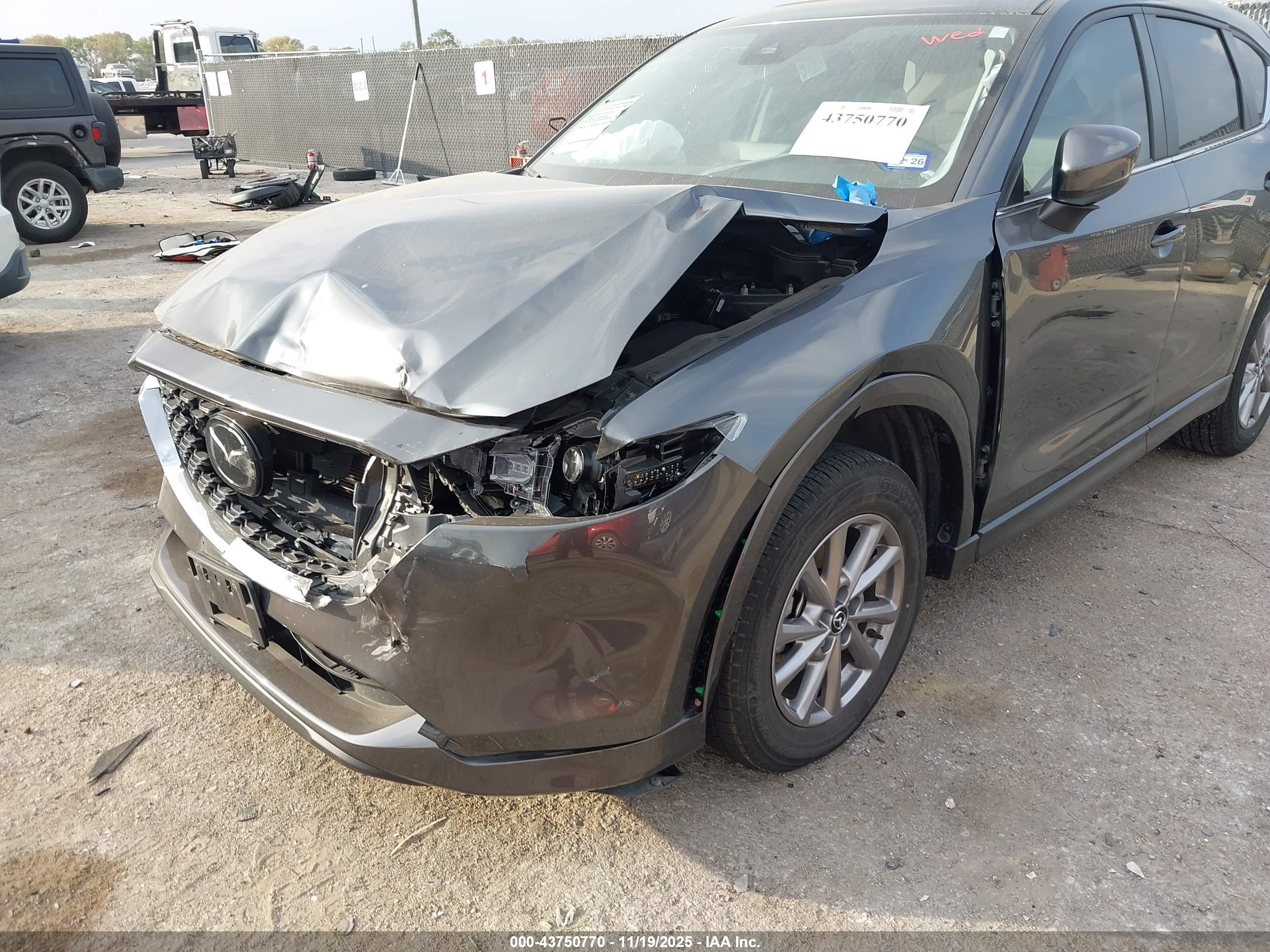 MAZDA CX-5 image 6