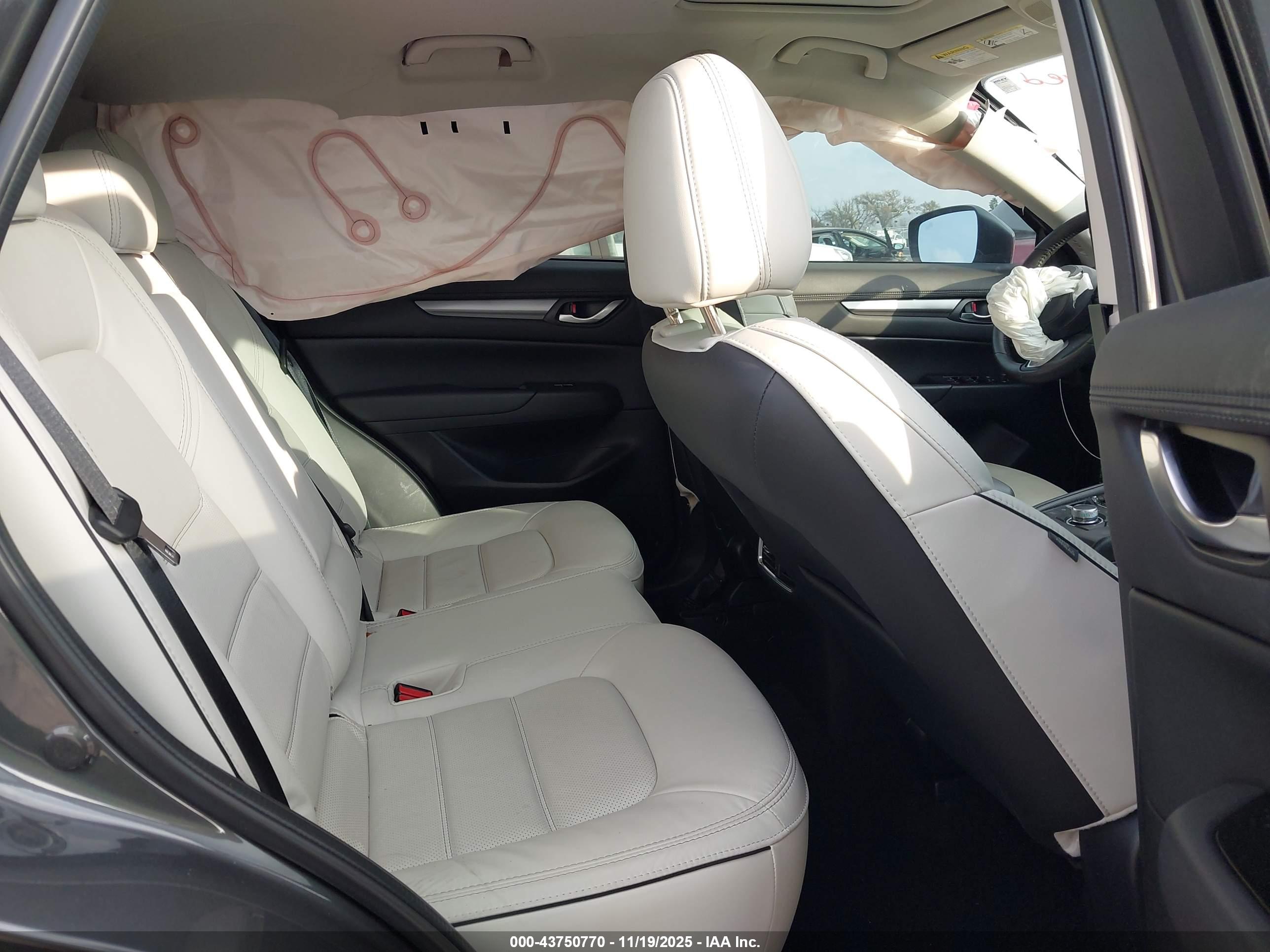 MAZDA CX-5 image 8