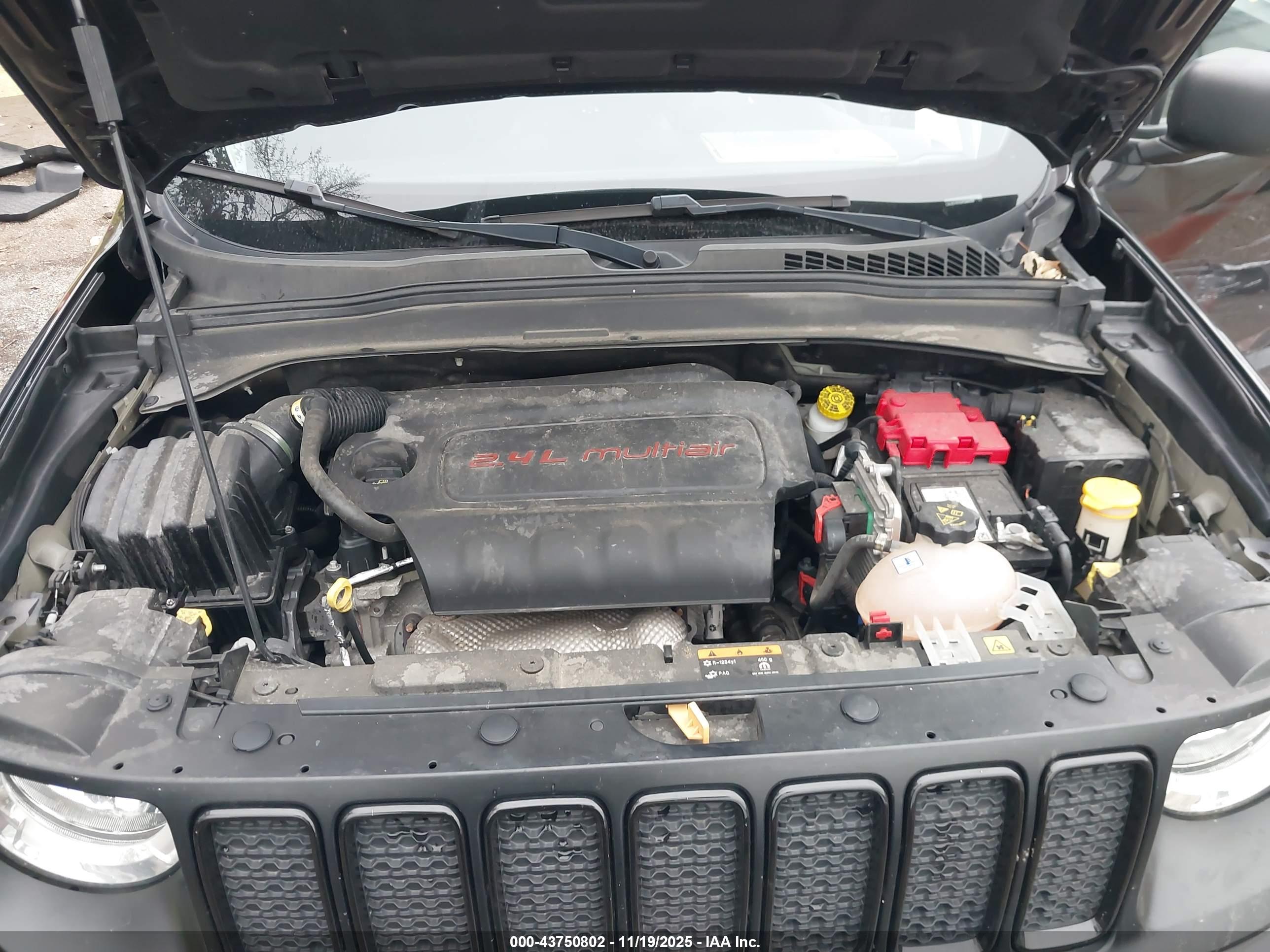 JEEP RENEGADE image 10