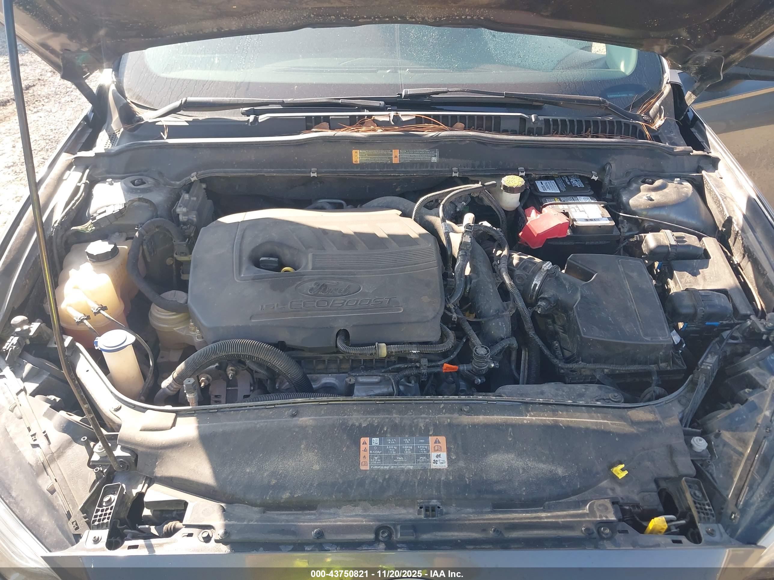 FORD FUSION image 10