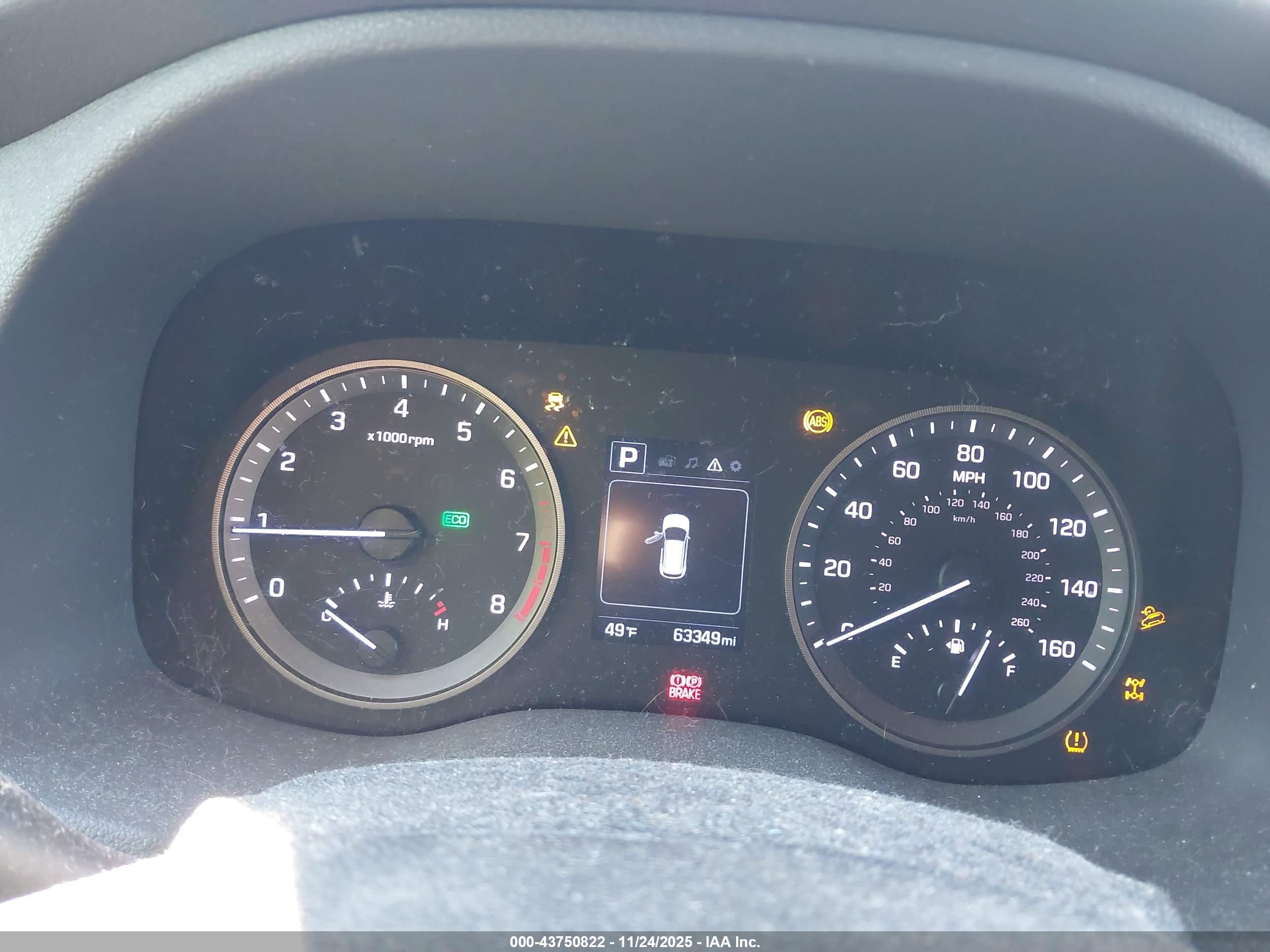 HYUNDAI TUCSON image 7