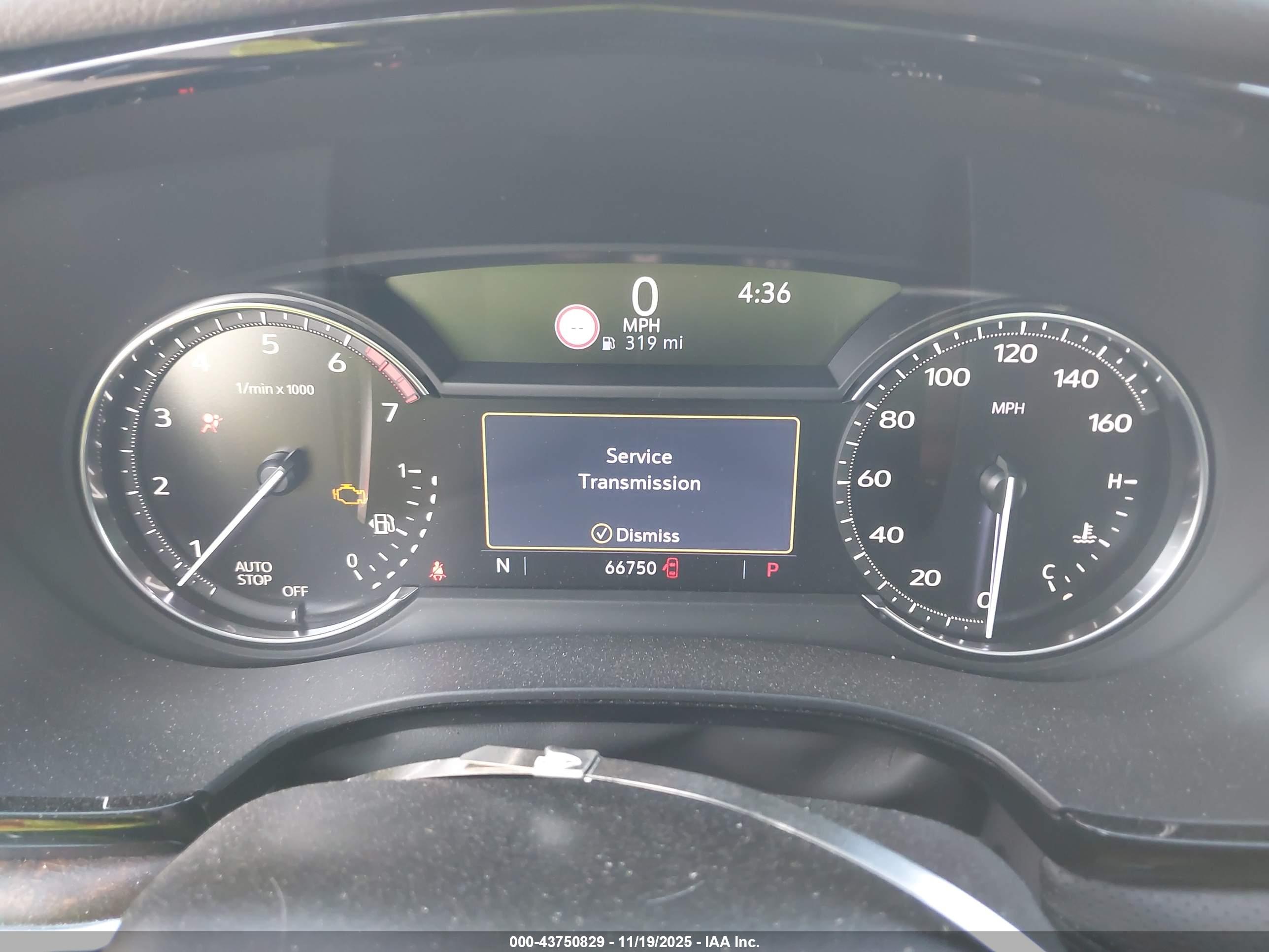 CADILLAC XT5 image 7