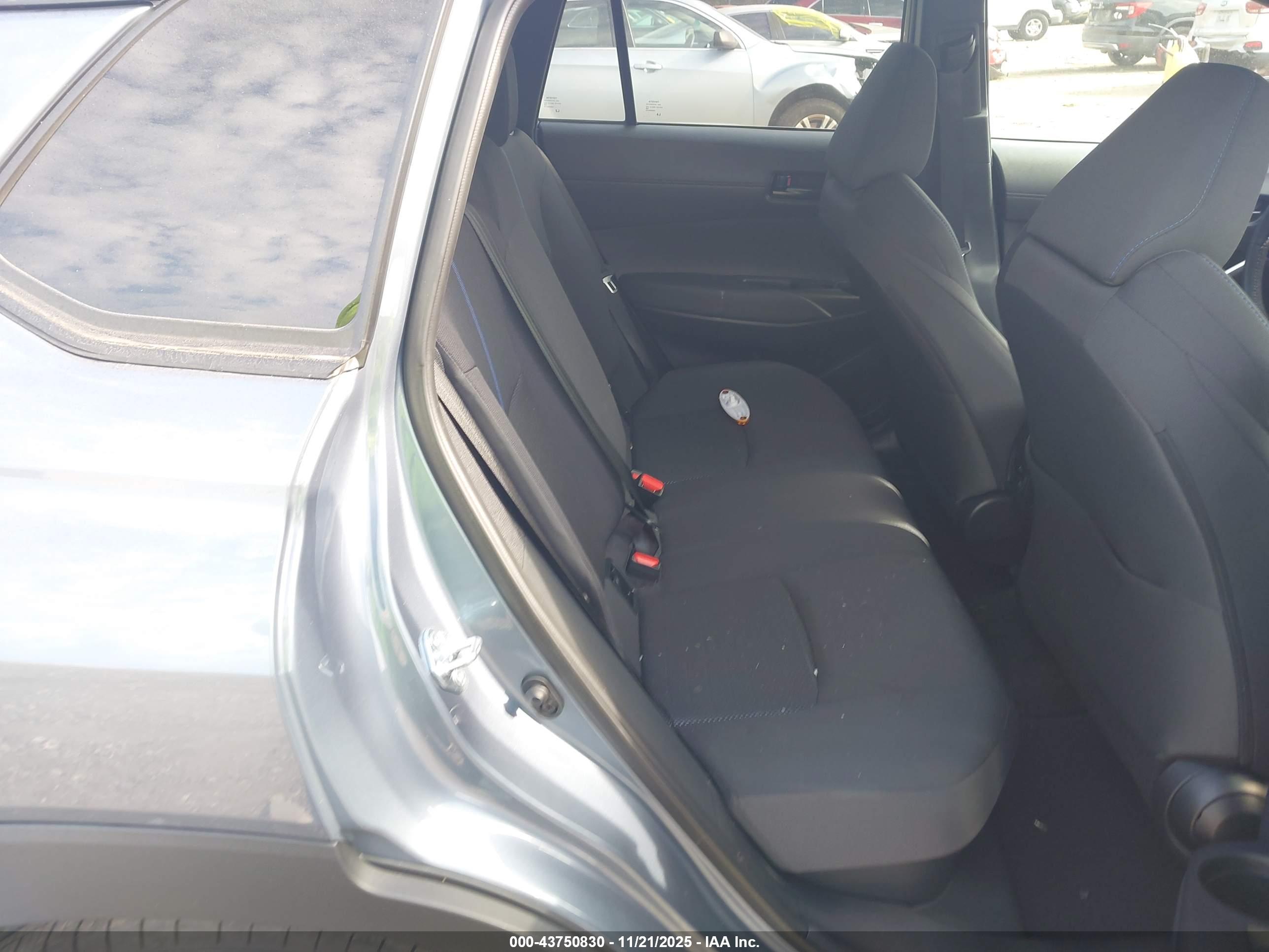 TOYOTA COROLLA image 8