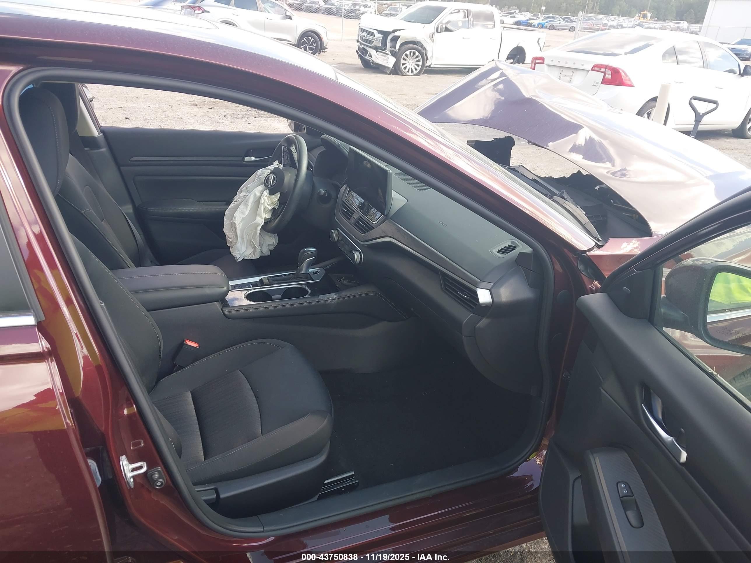 NISSAN ALTIMA image 5