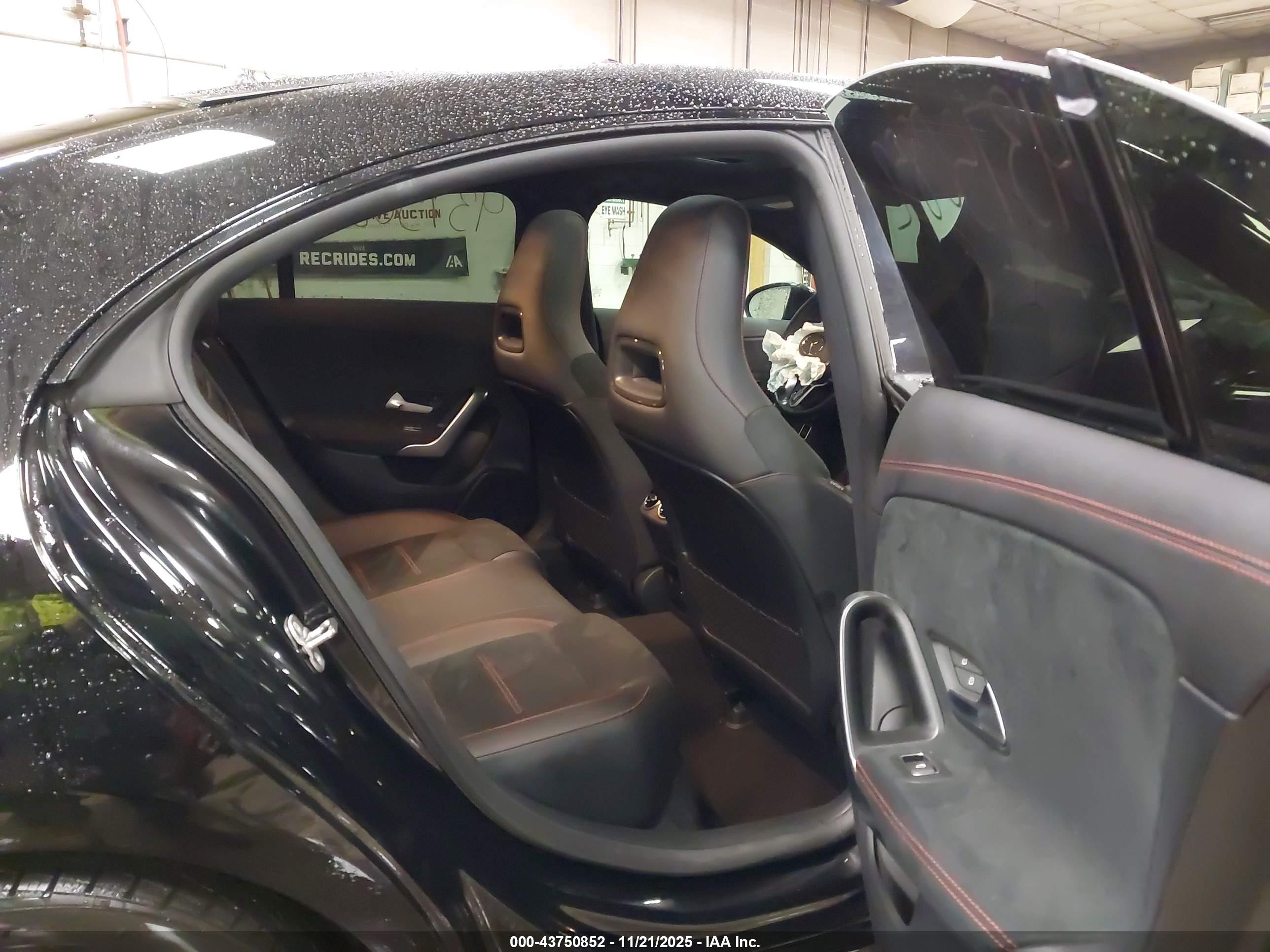 MERCEDES-BENZ CLA image 8