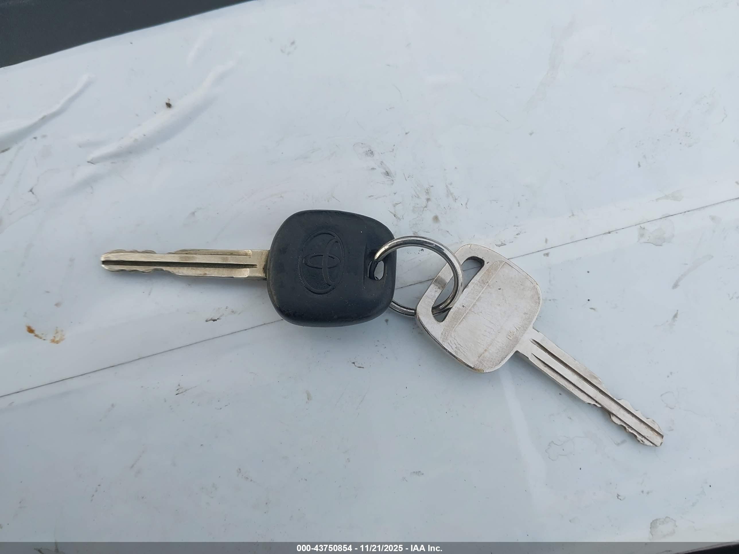 TOYOTA TACOMA image 11