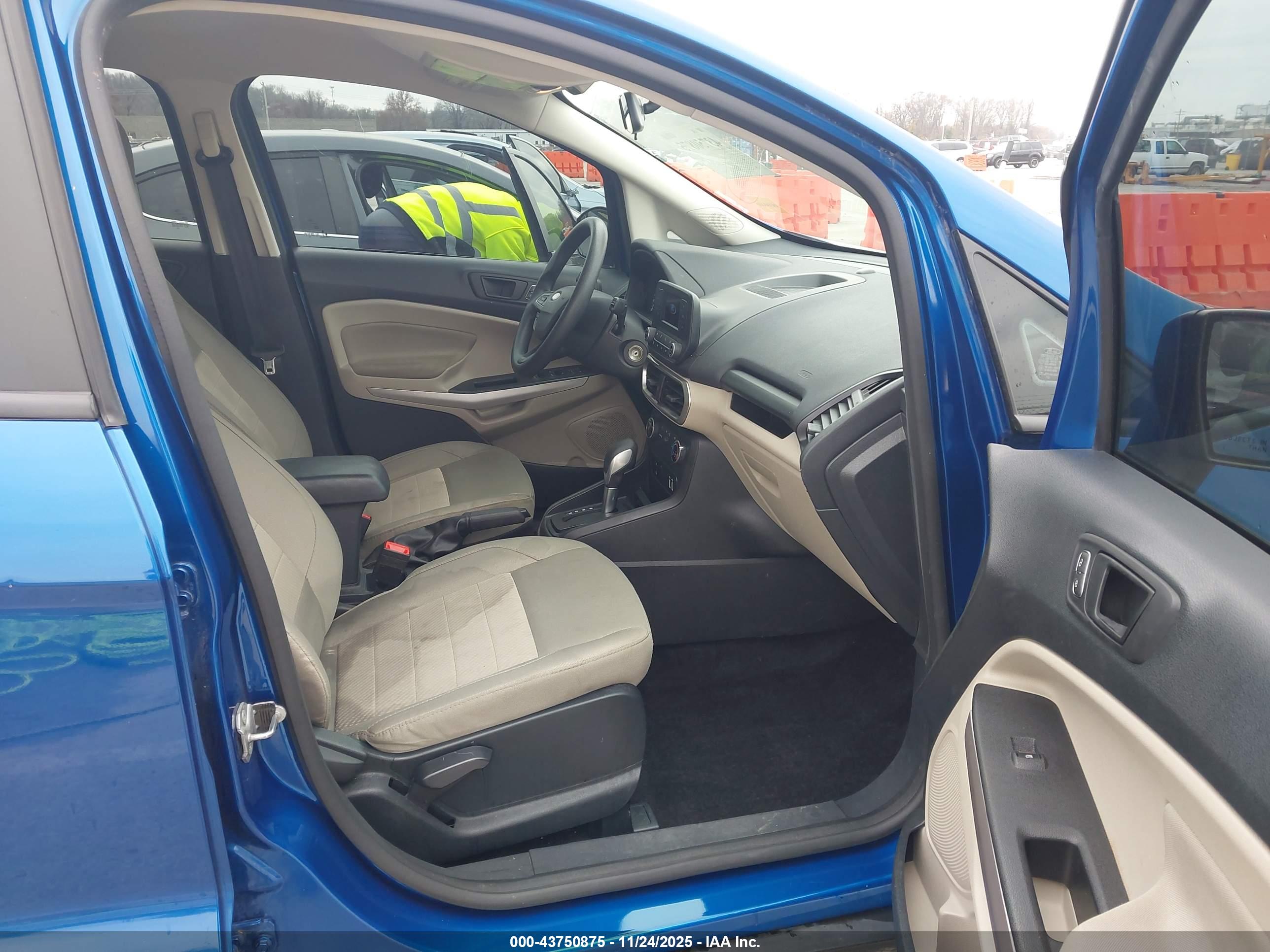 FORD ECOSPORT image 5