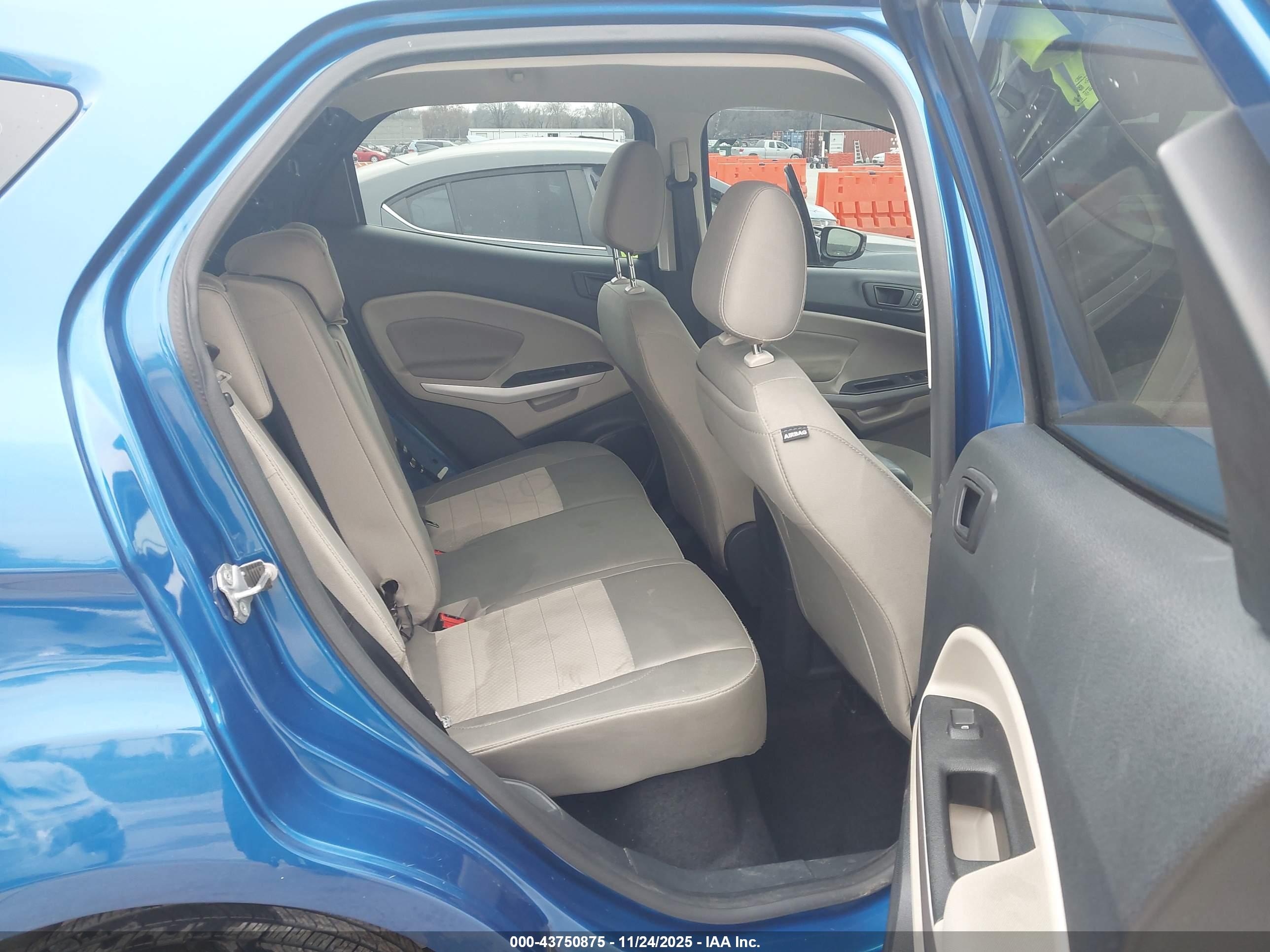 FORD ECOSPORT image 8