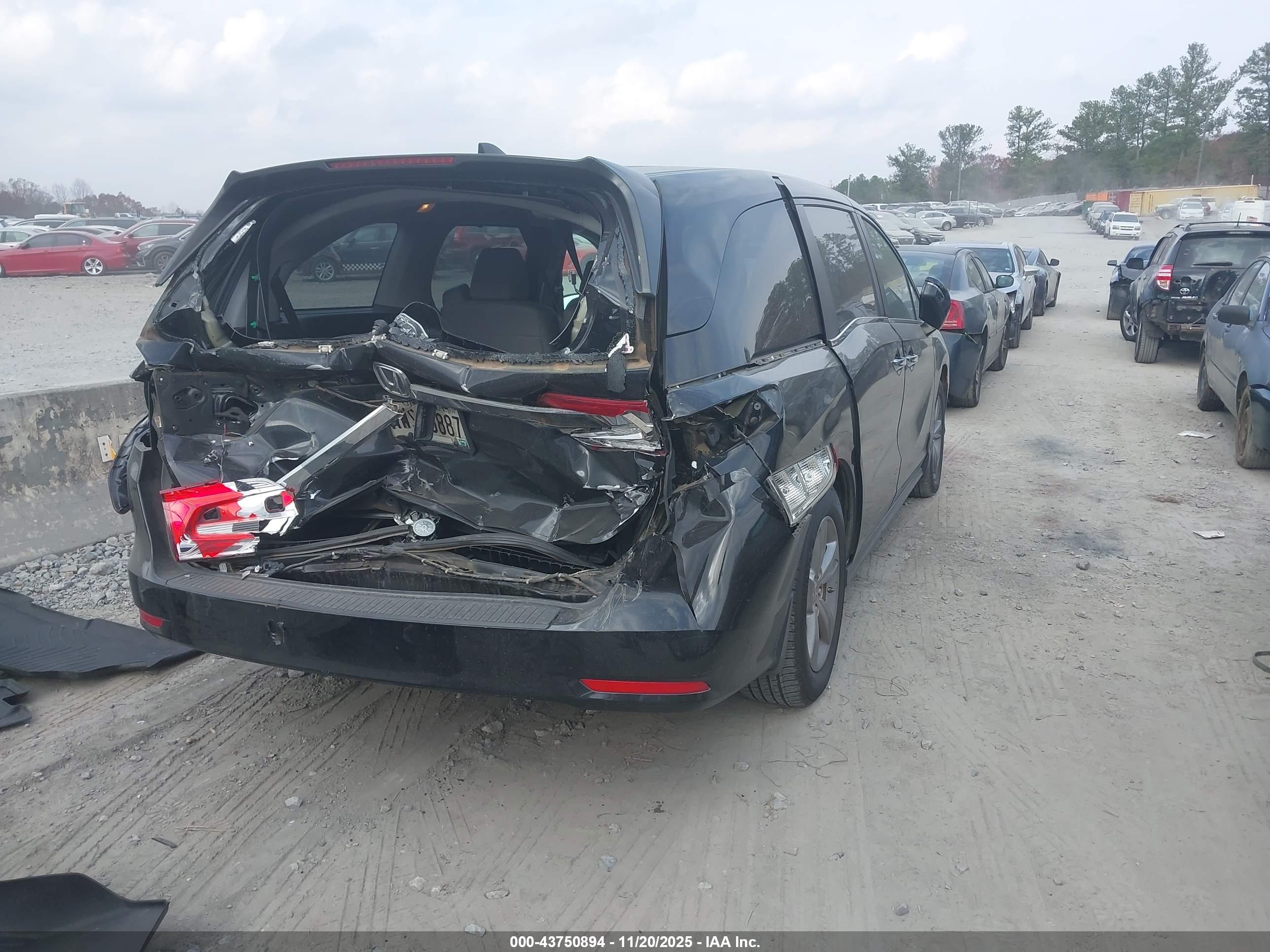 HONDA ODYSSEY image 4