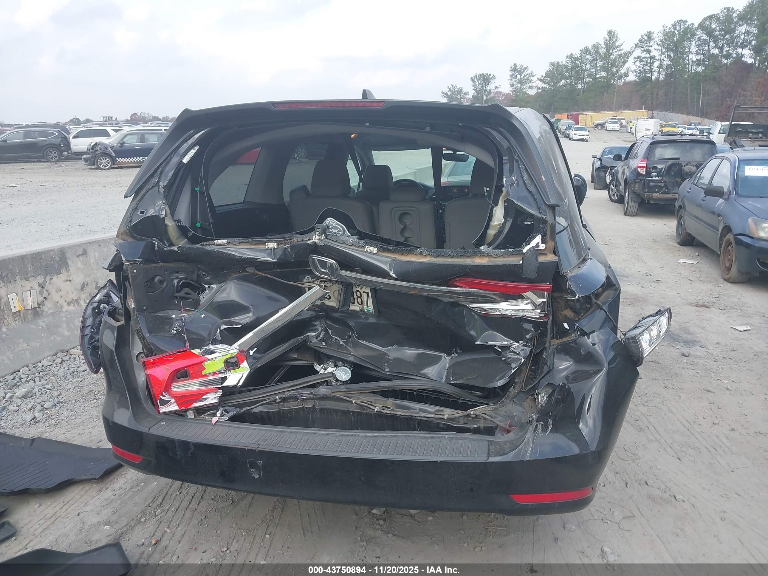 HONDA ODYSSEY image 6