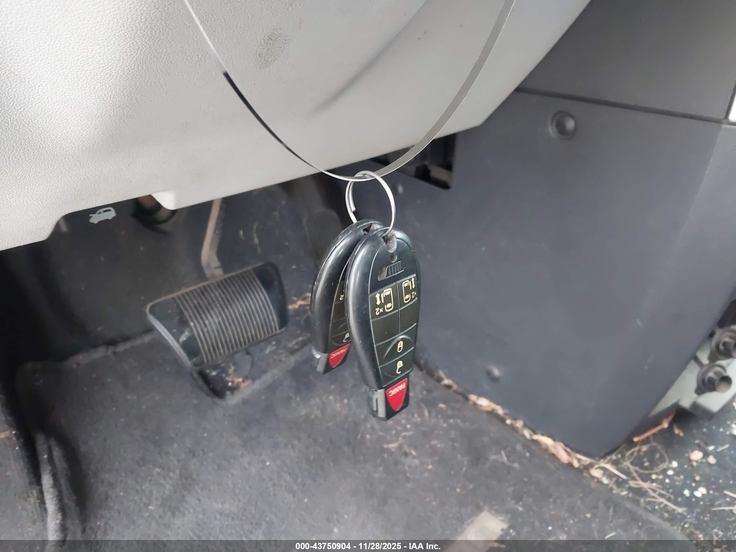 DODGE GRAND image 11