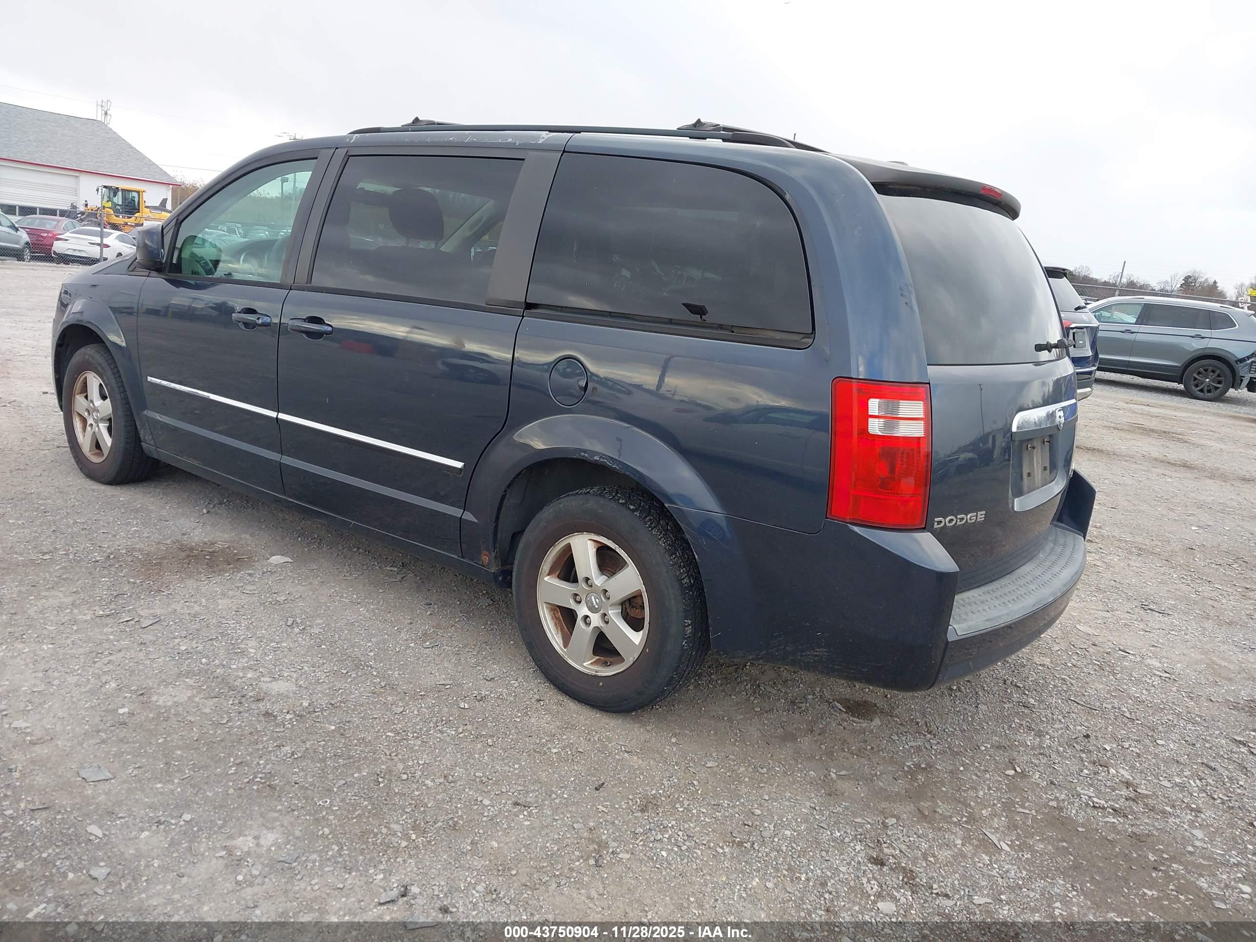 DODGE GRAND image 3