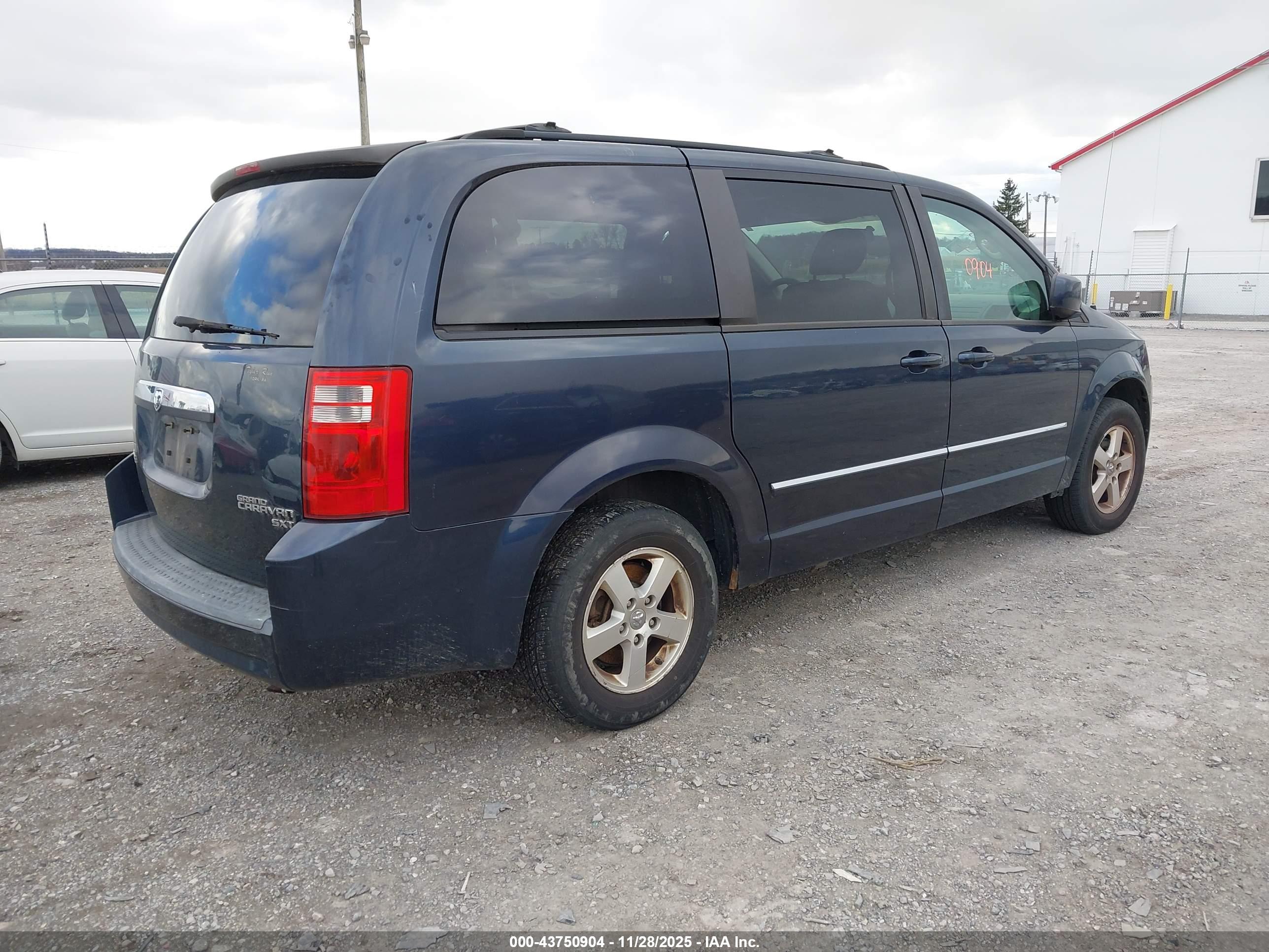DODGE GRAND image 4