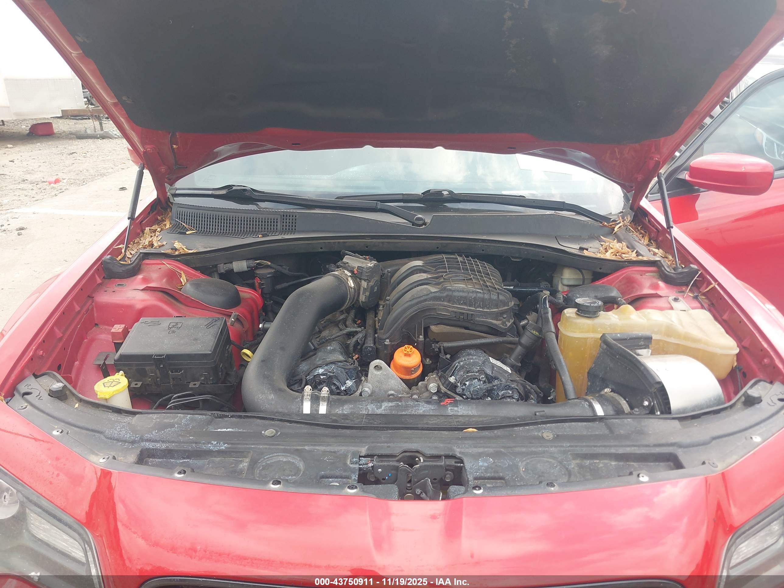 CHRYSLER 300 image 10