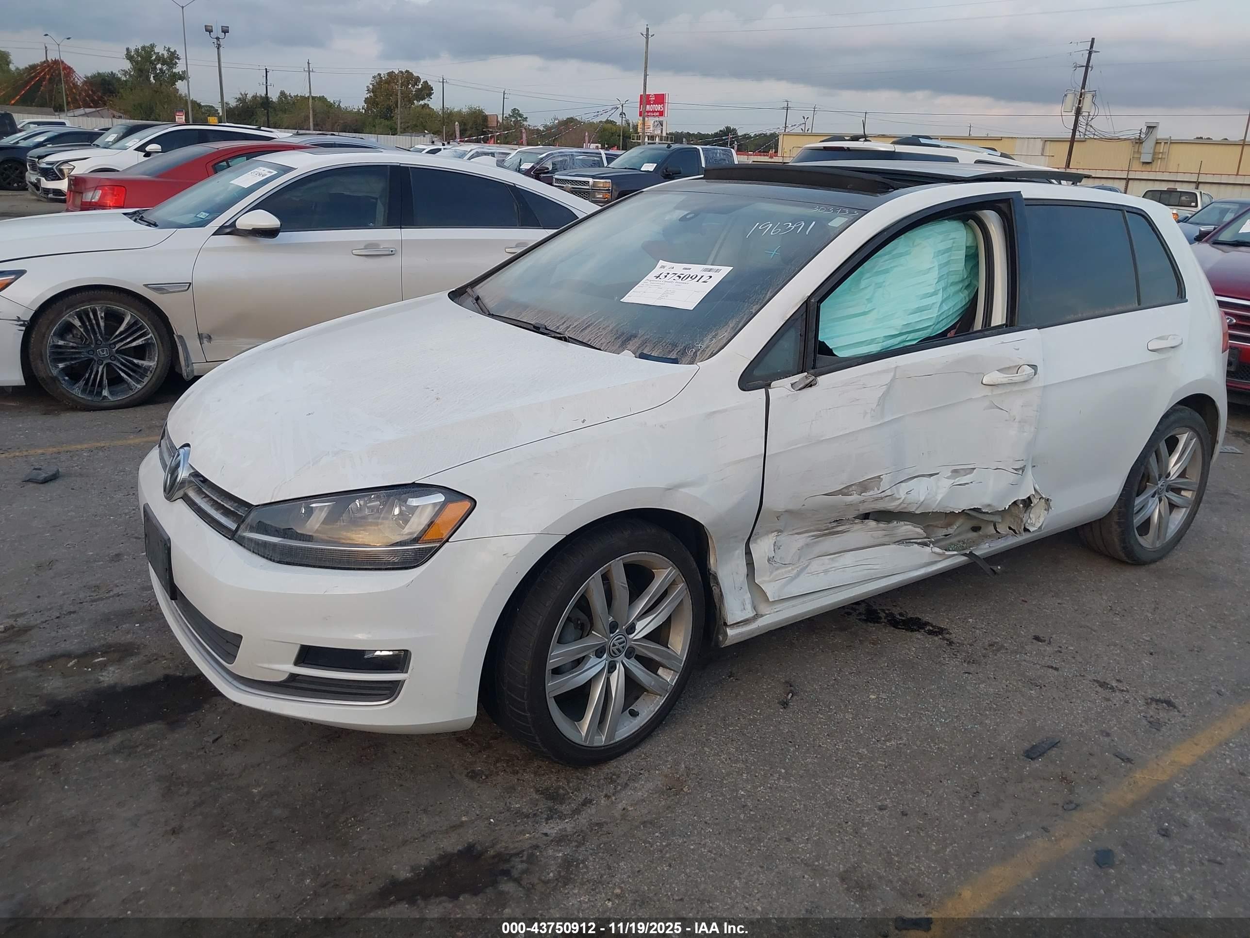 VOLKSWAGEN GOLF image 6