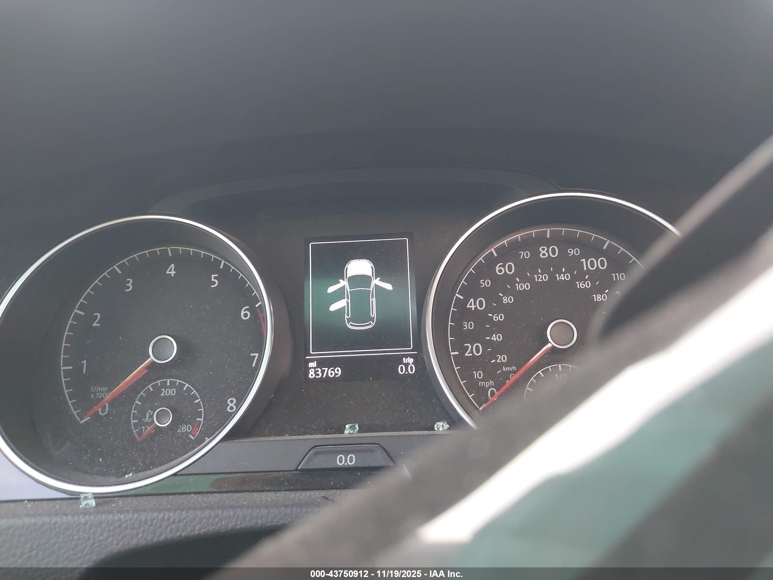 VOLKSWAGEN GOLF image 7