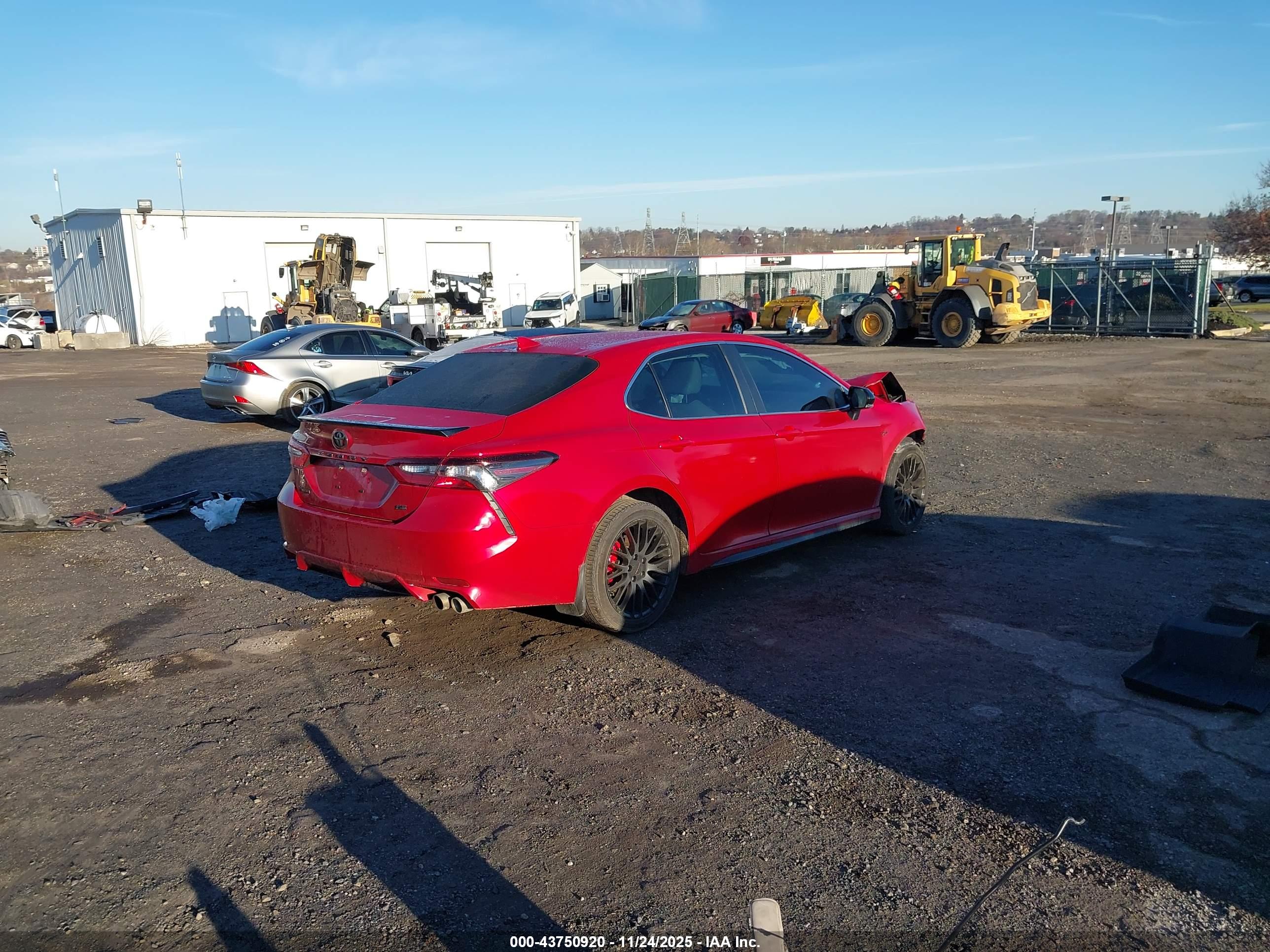 TOYOTA CAMRY image 4
