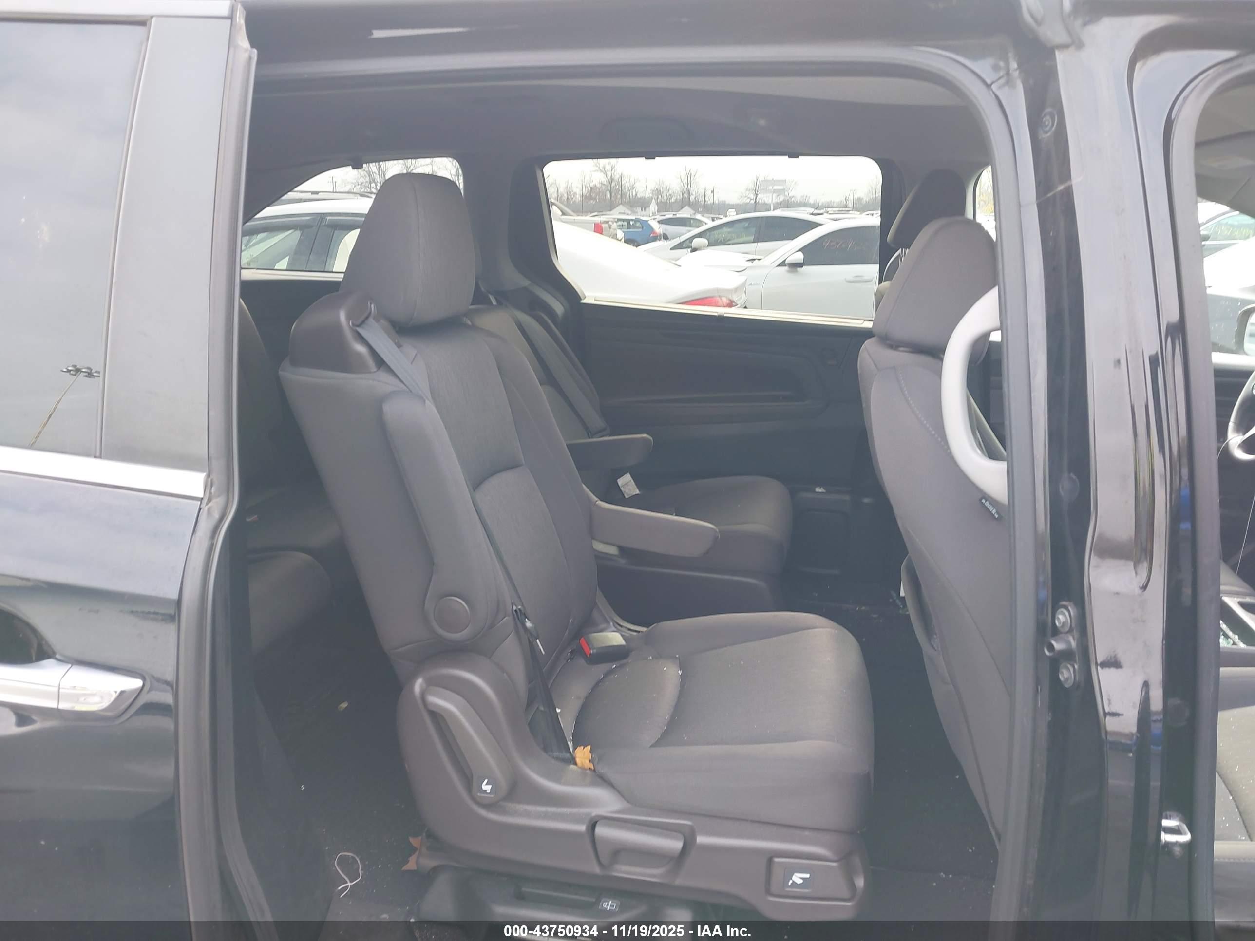 HONDA ODYSSEY image 8