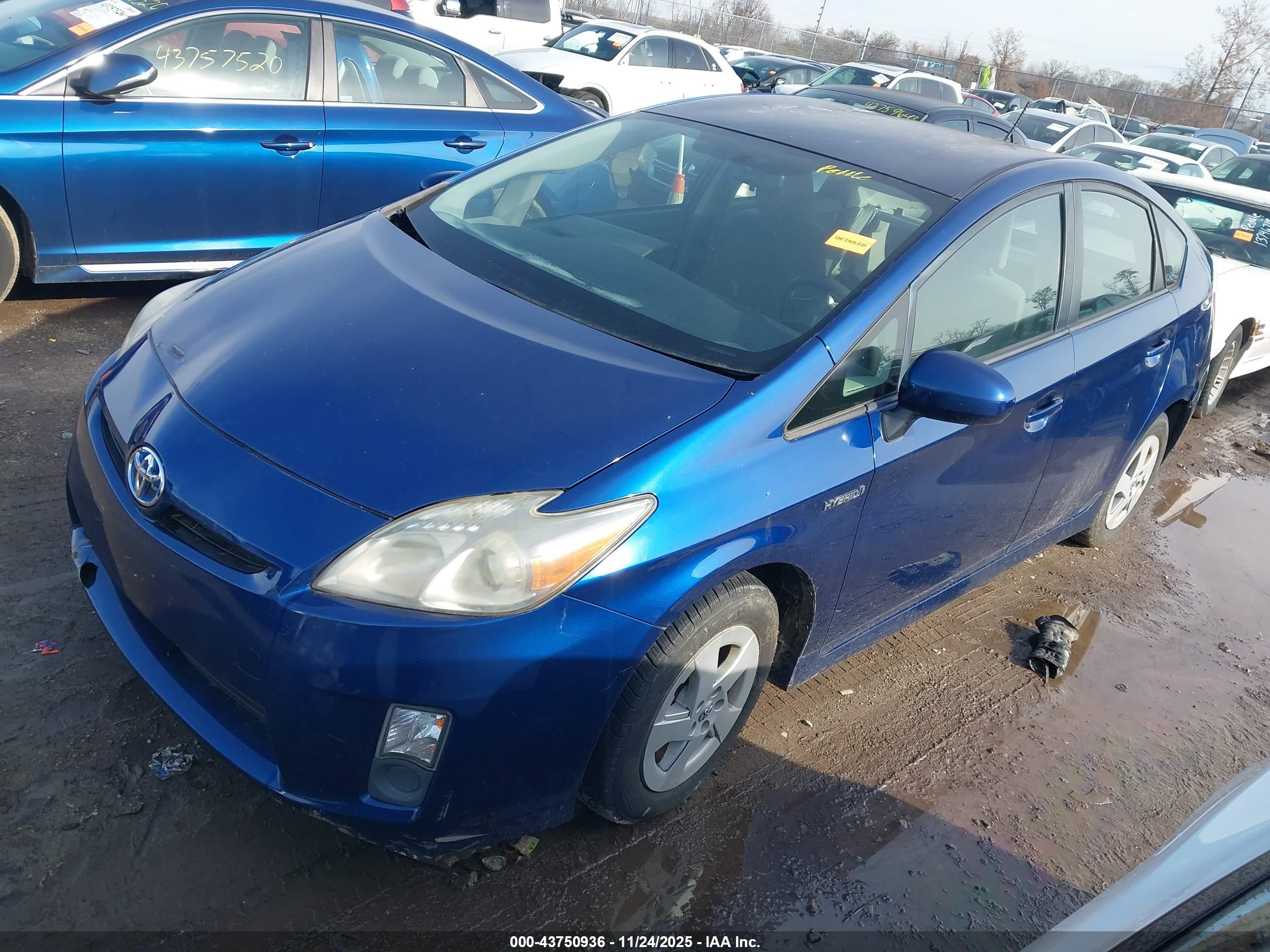 TOYOTA PRIUS image 2