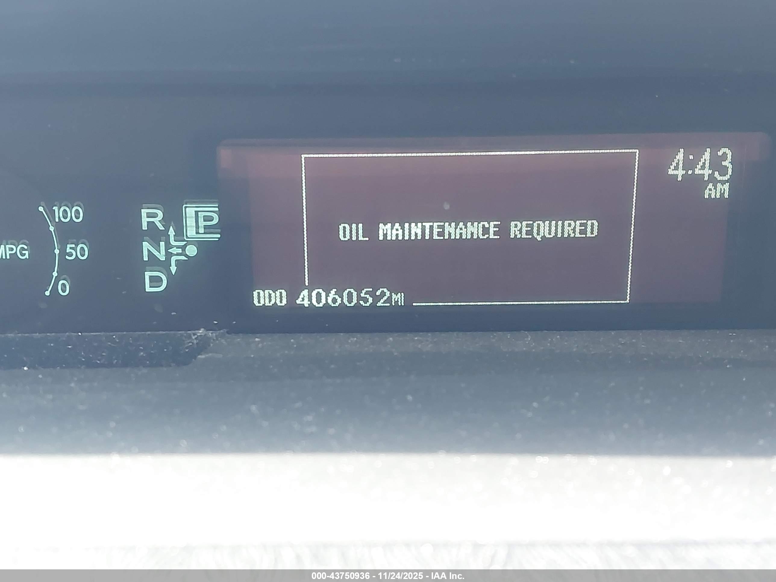 TOYOTA PRIUS image 7