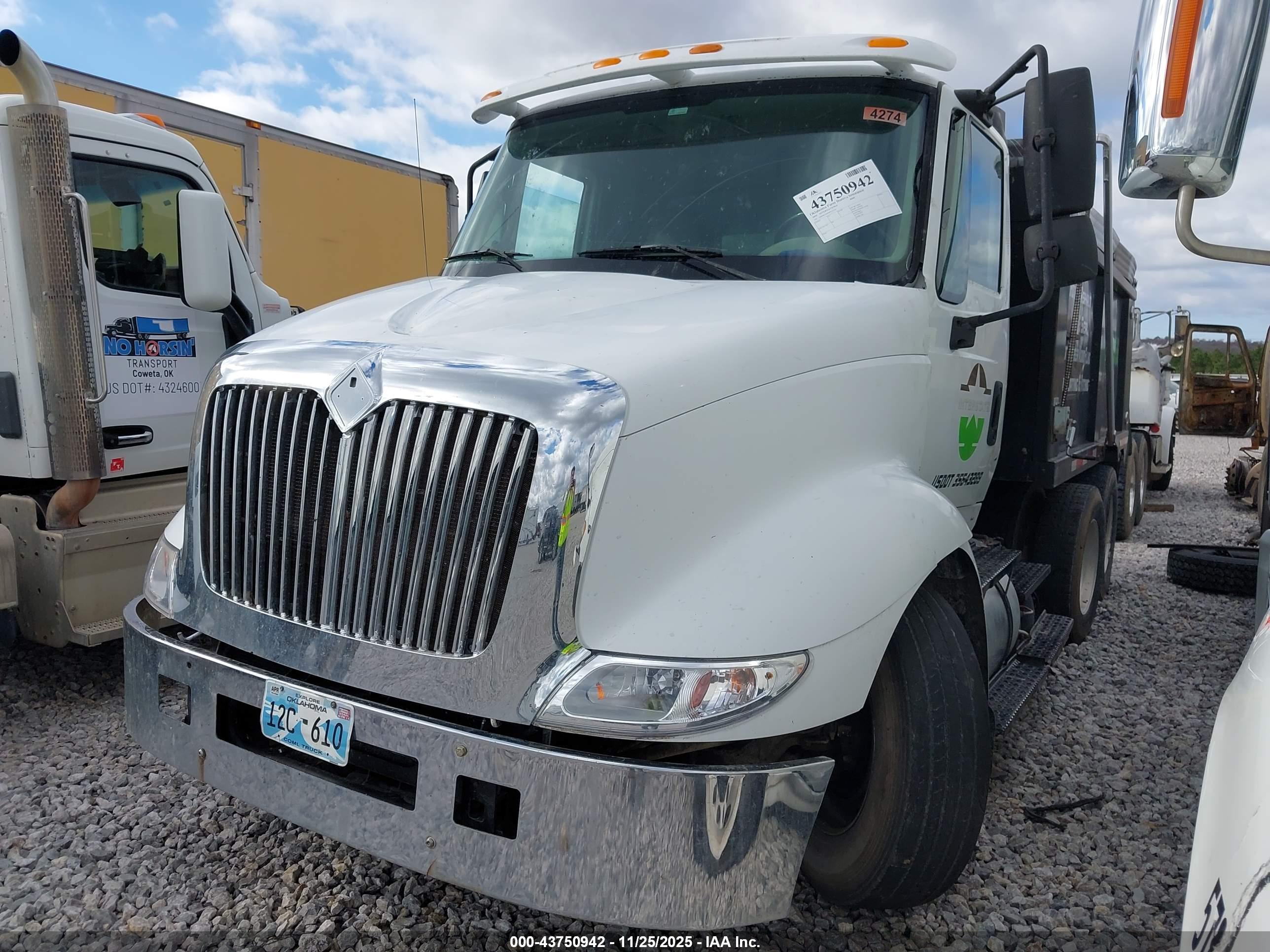 INTERNATIONAL 8000 image 2