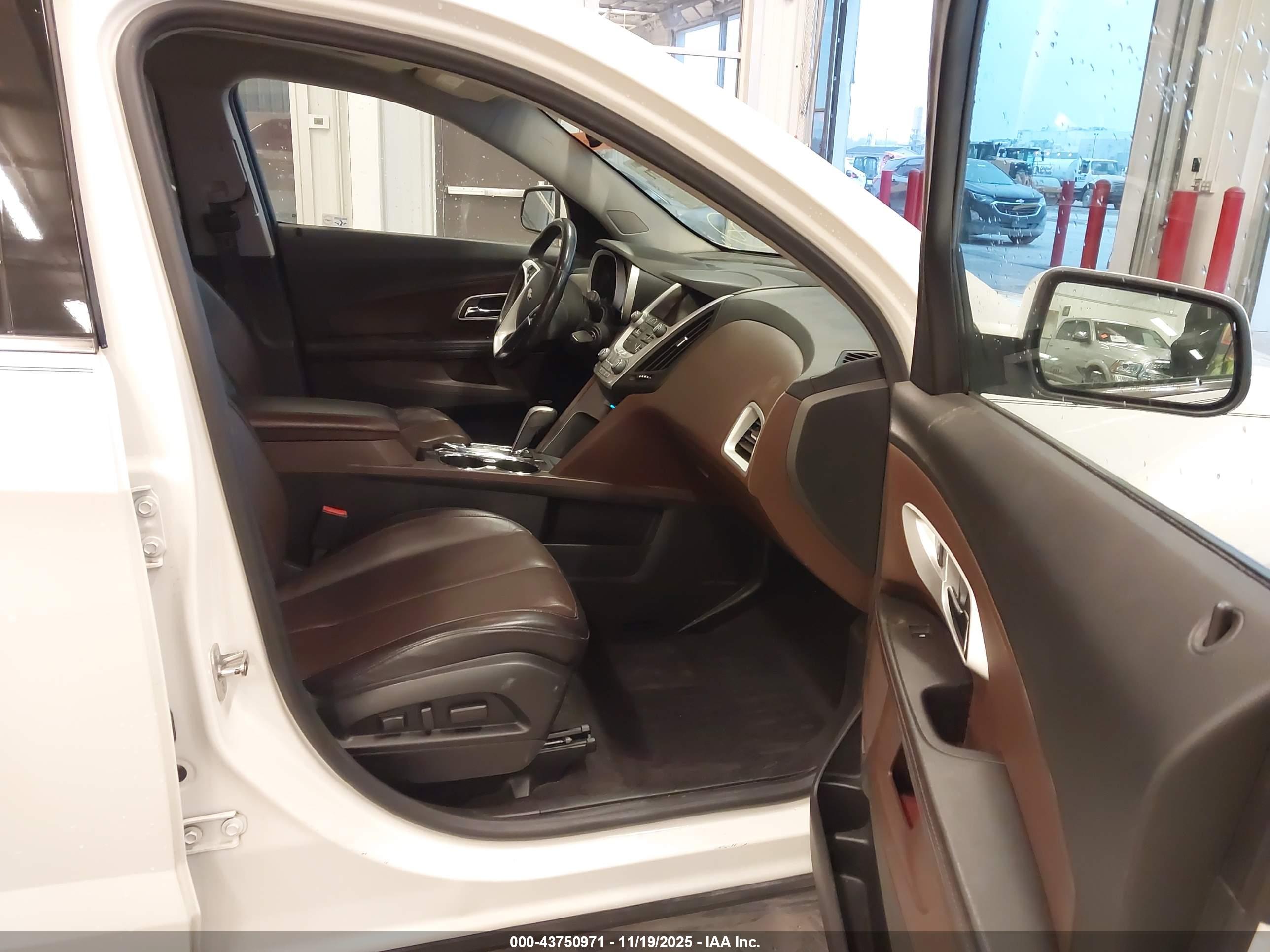 CHEVROLET EQUINOX image 5