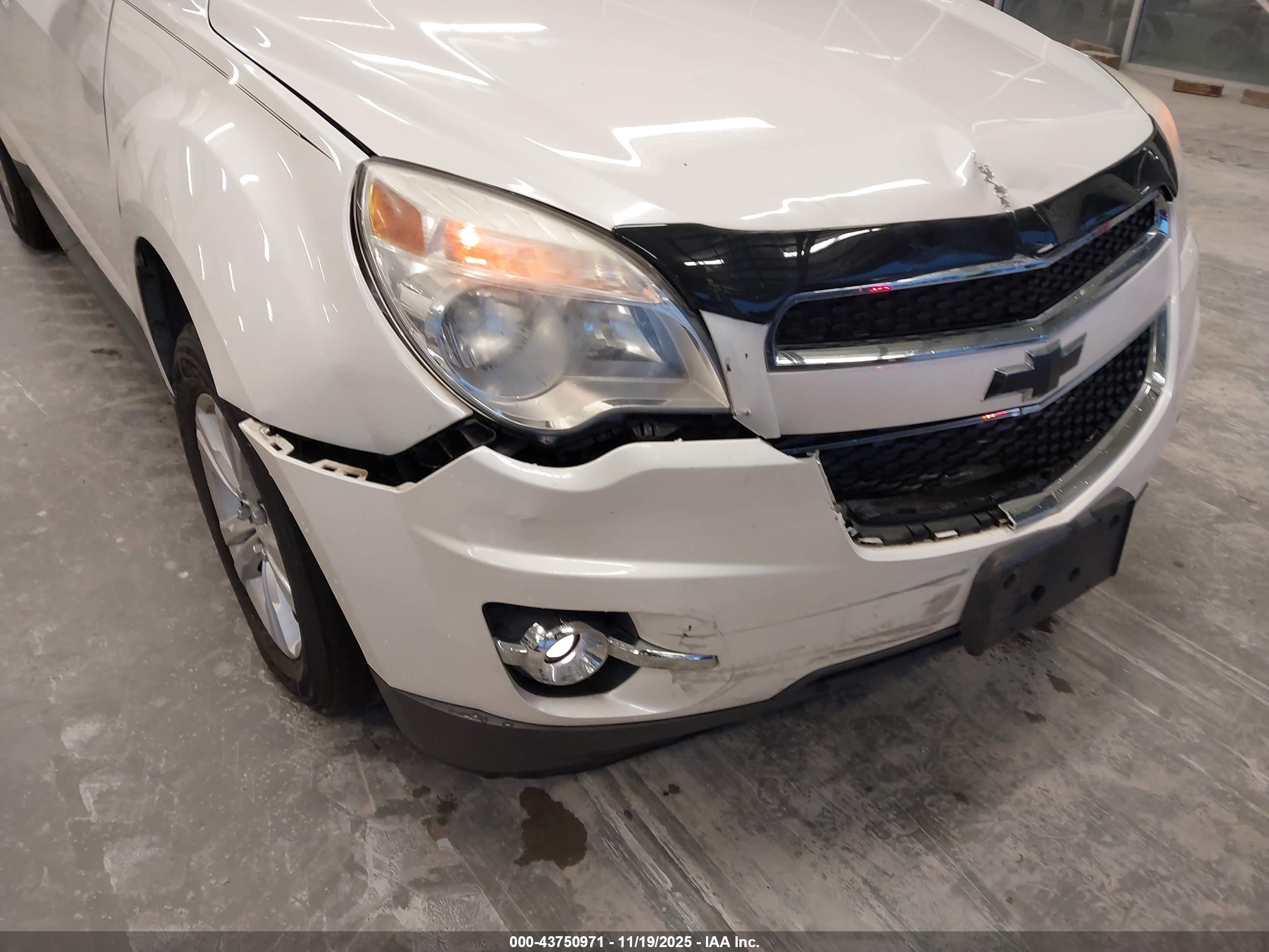 CHEVROLET EQUINOX image 6