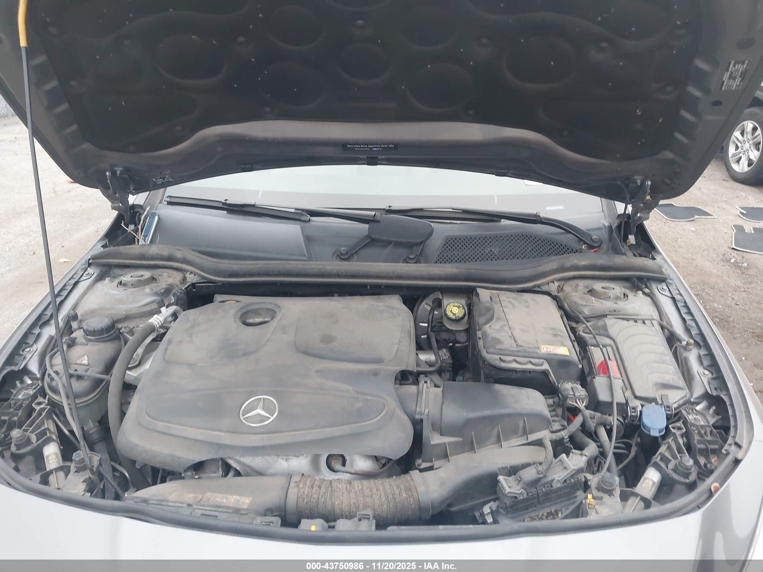 MERCEDES-BENZ CLA image 10