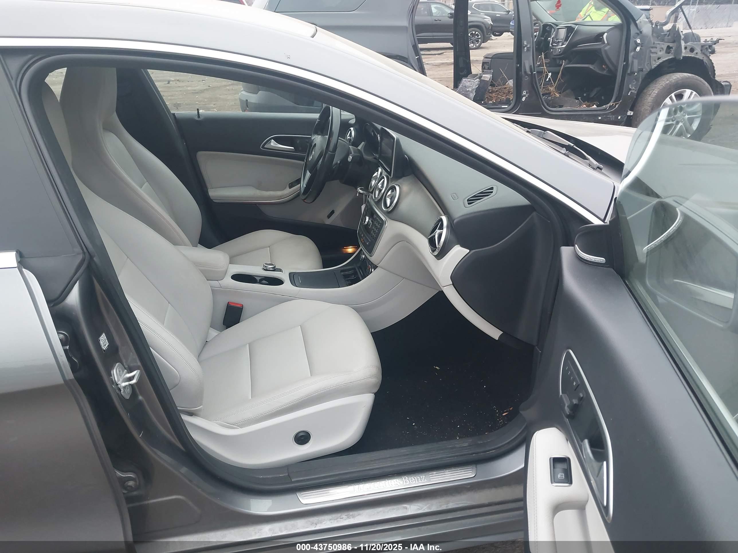 MERCEDES-BENZ CLA image 5