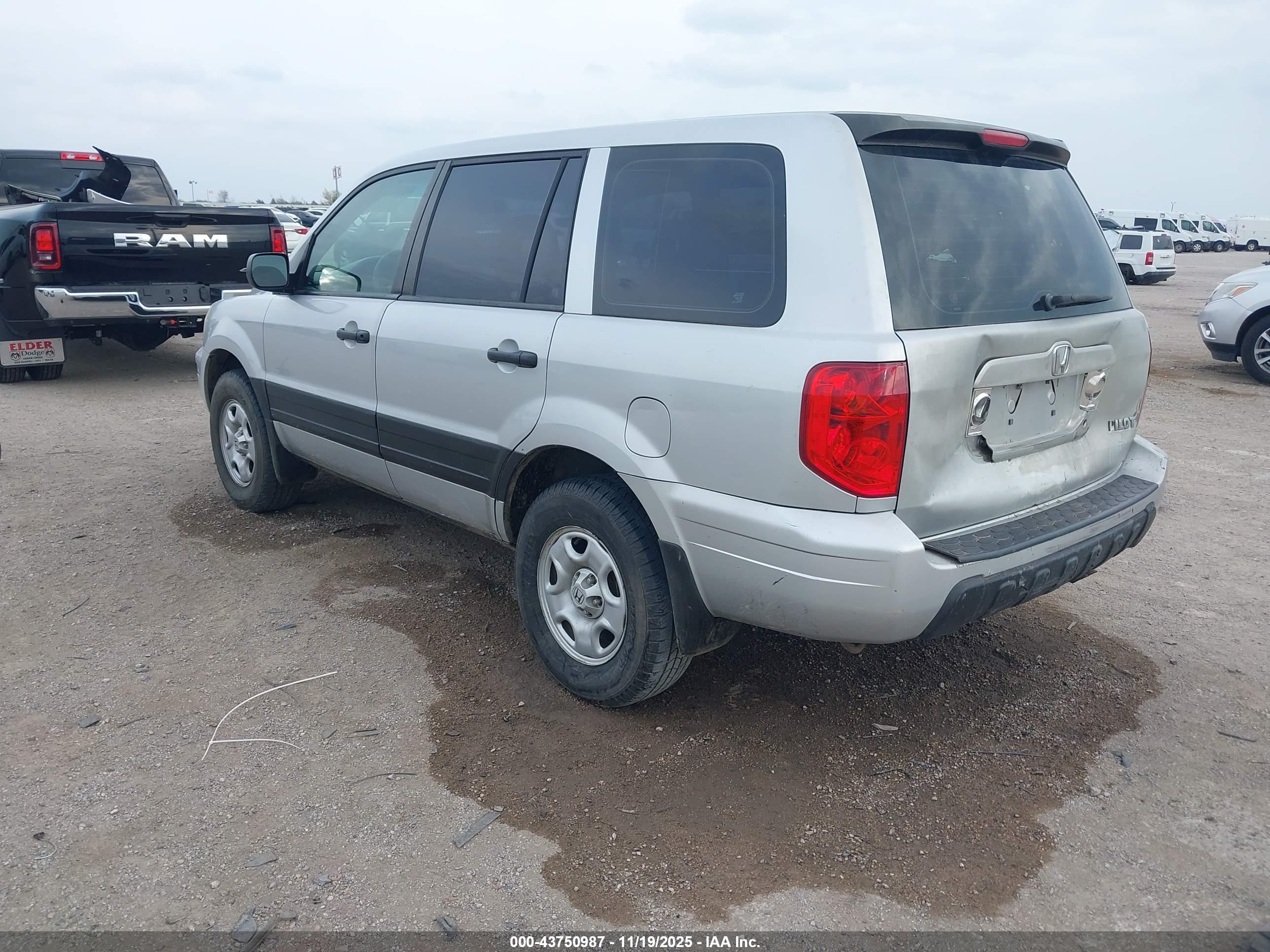 HONDA PILOT image 3
