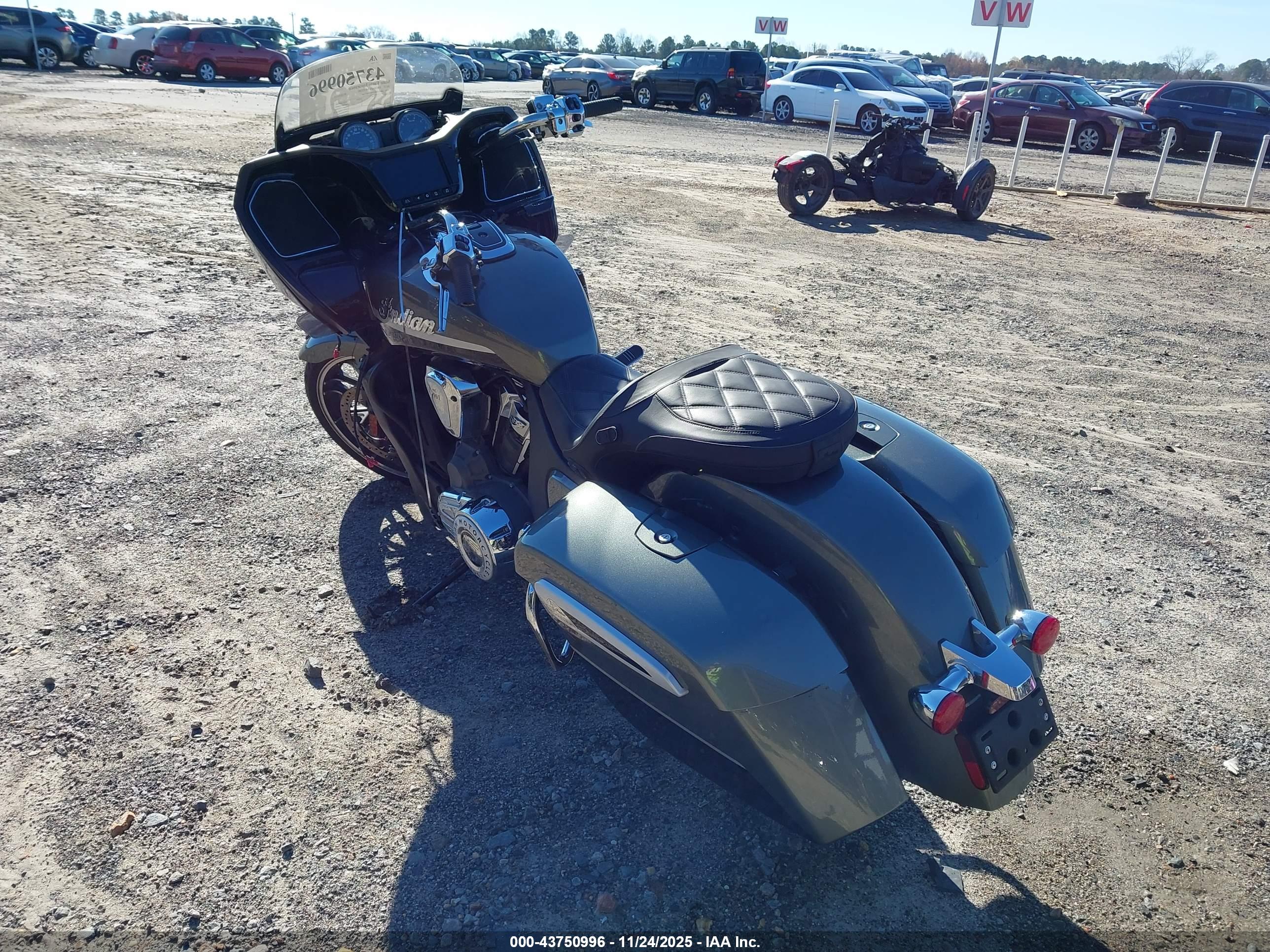 INDIAN MOTORCYCLE image 3