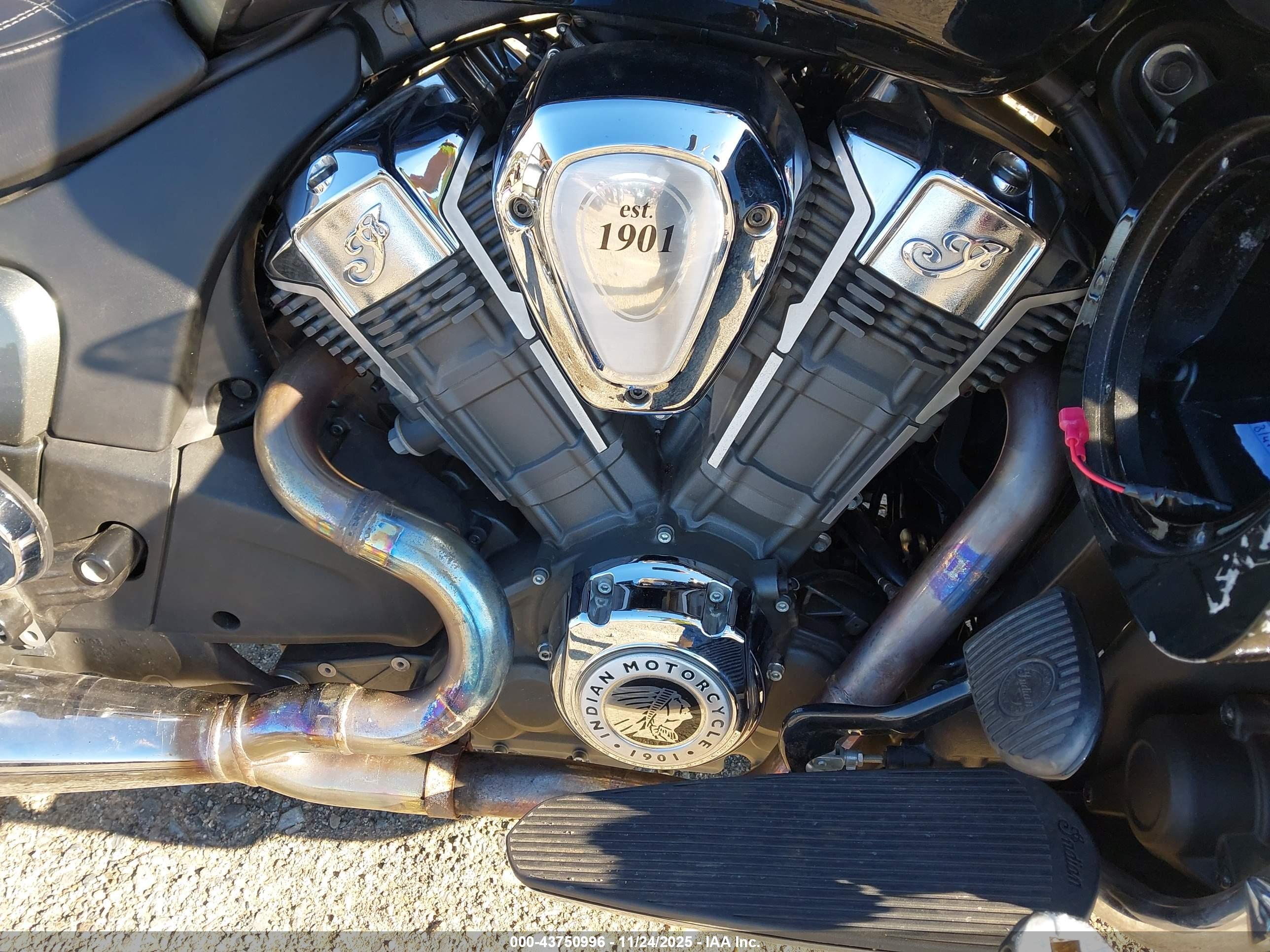 INDIAN MOTORCYCLE image 8