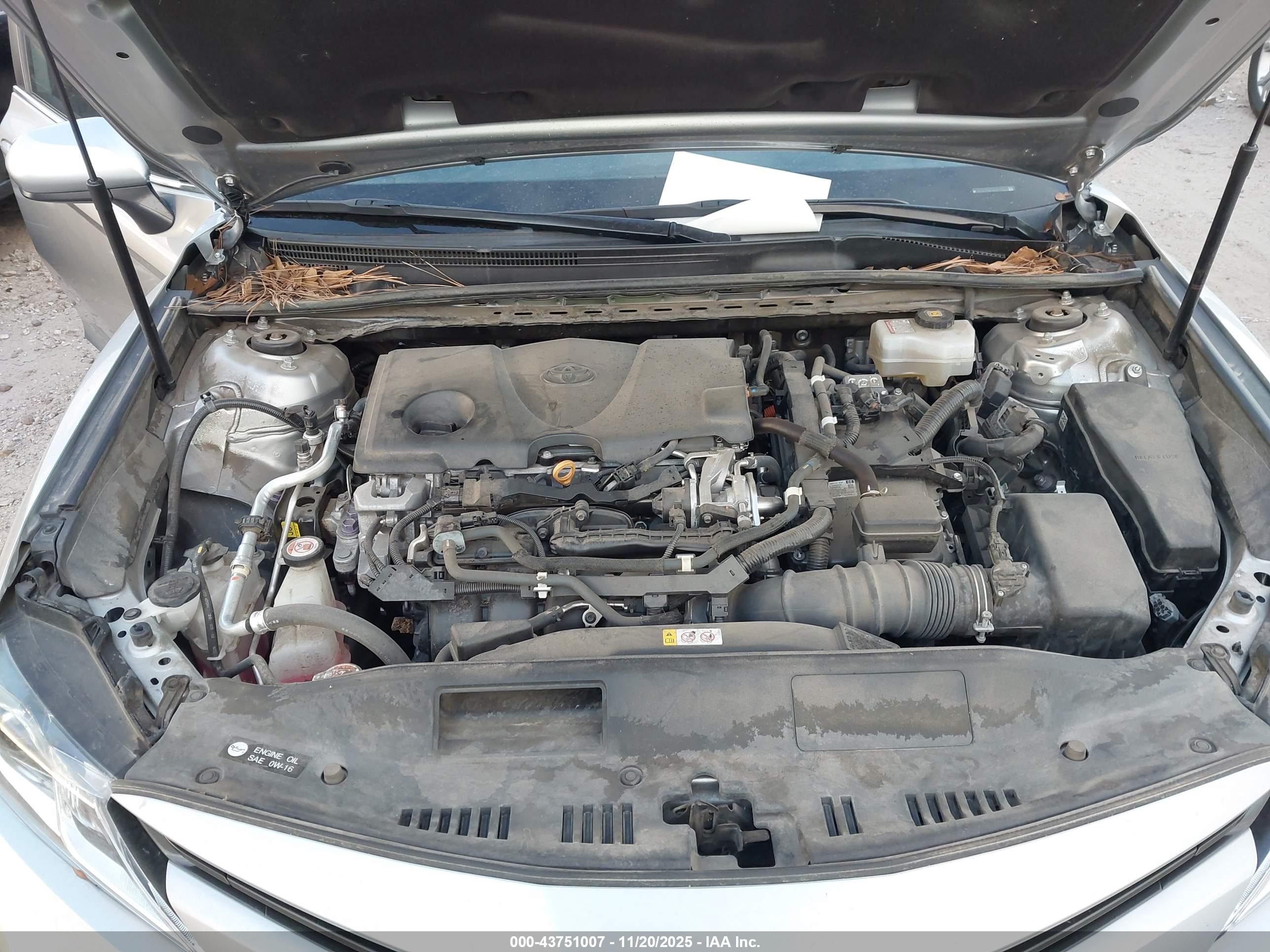 TOYOTA CAMRY image 10