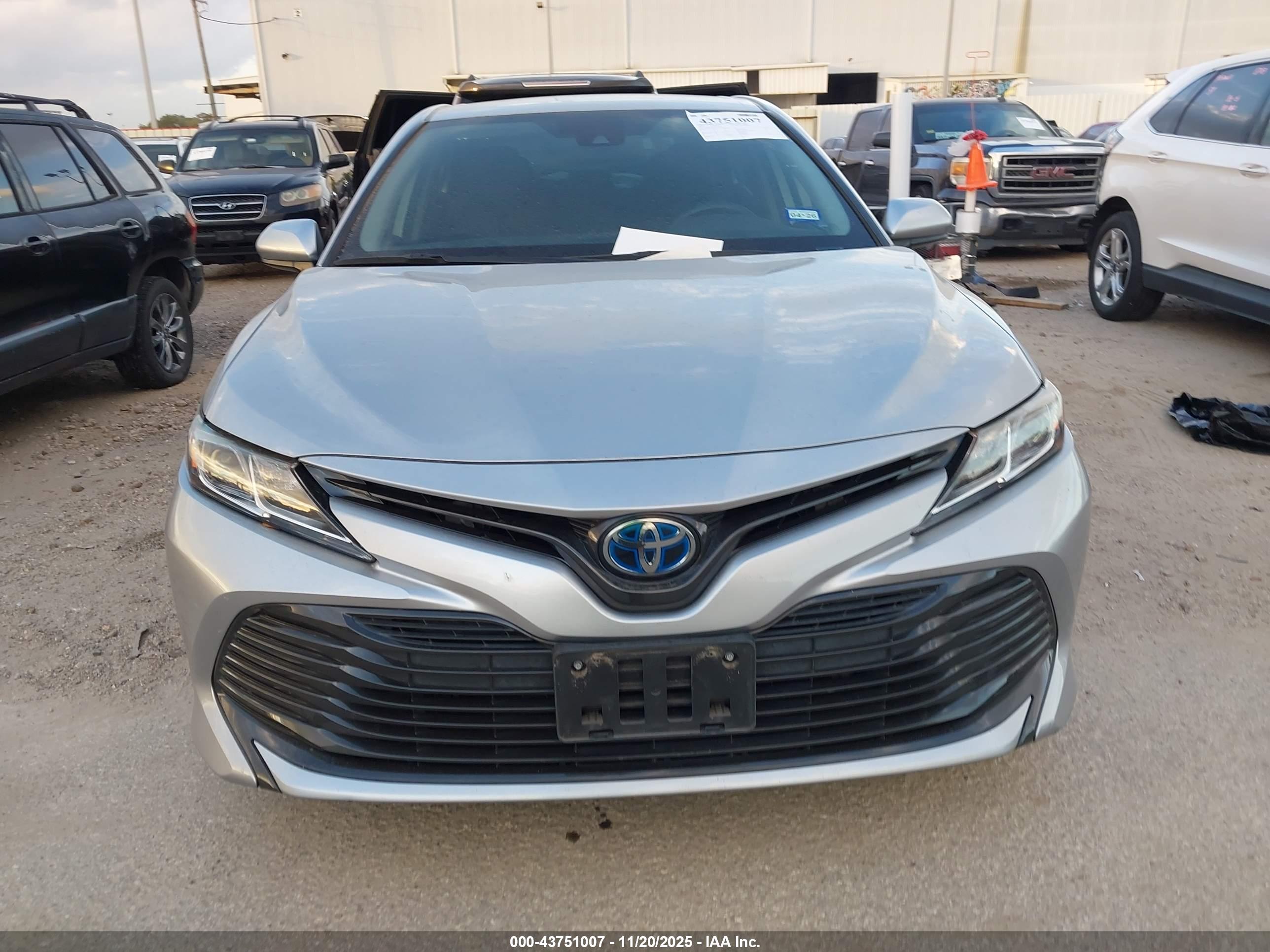 TOYOTA CAMRY image 6