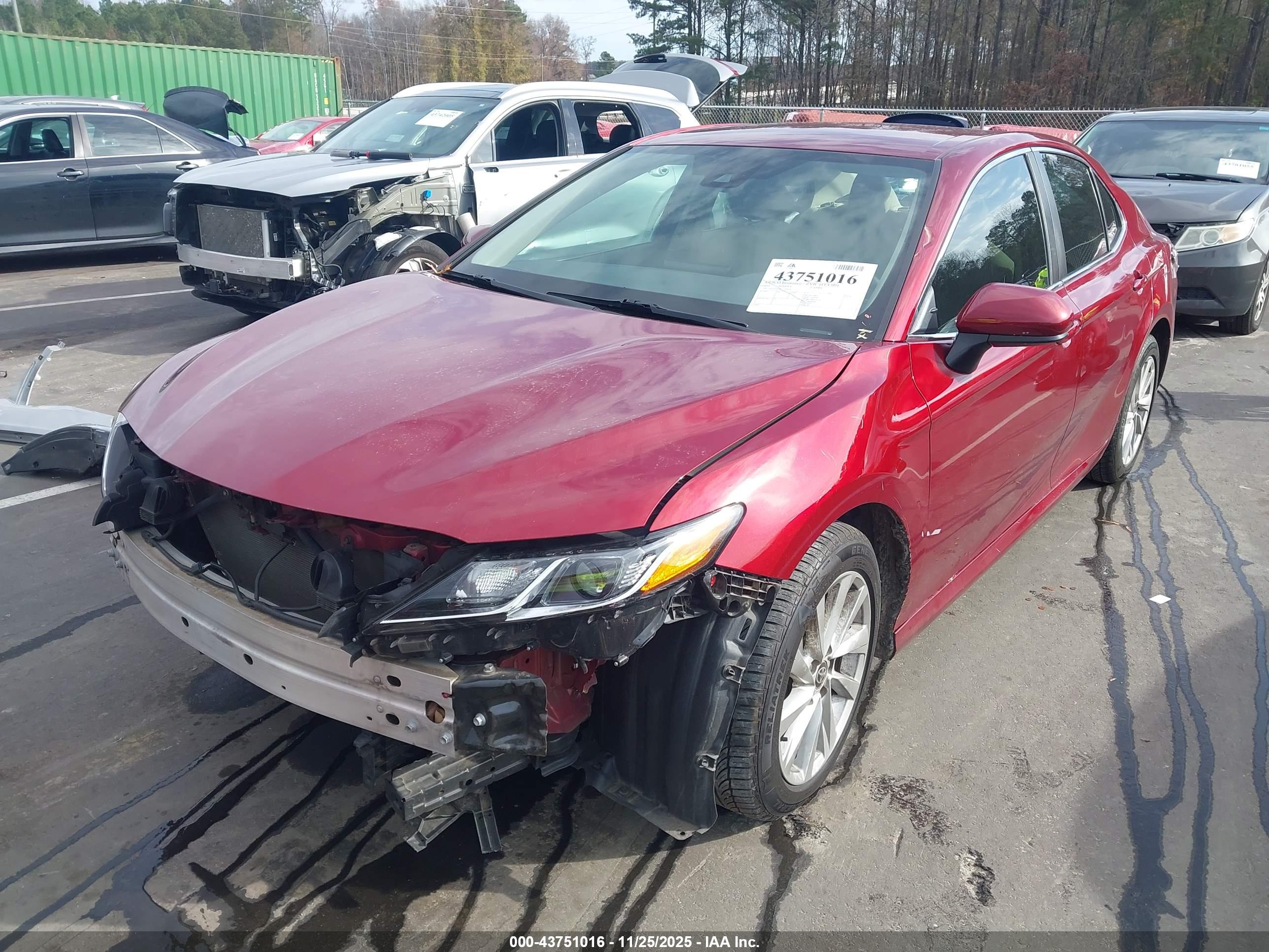 TOYOTA CAMRY image 2
