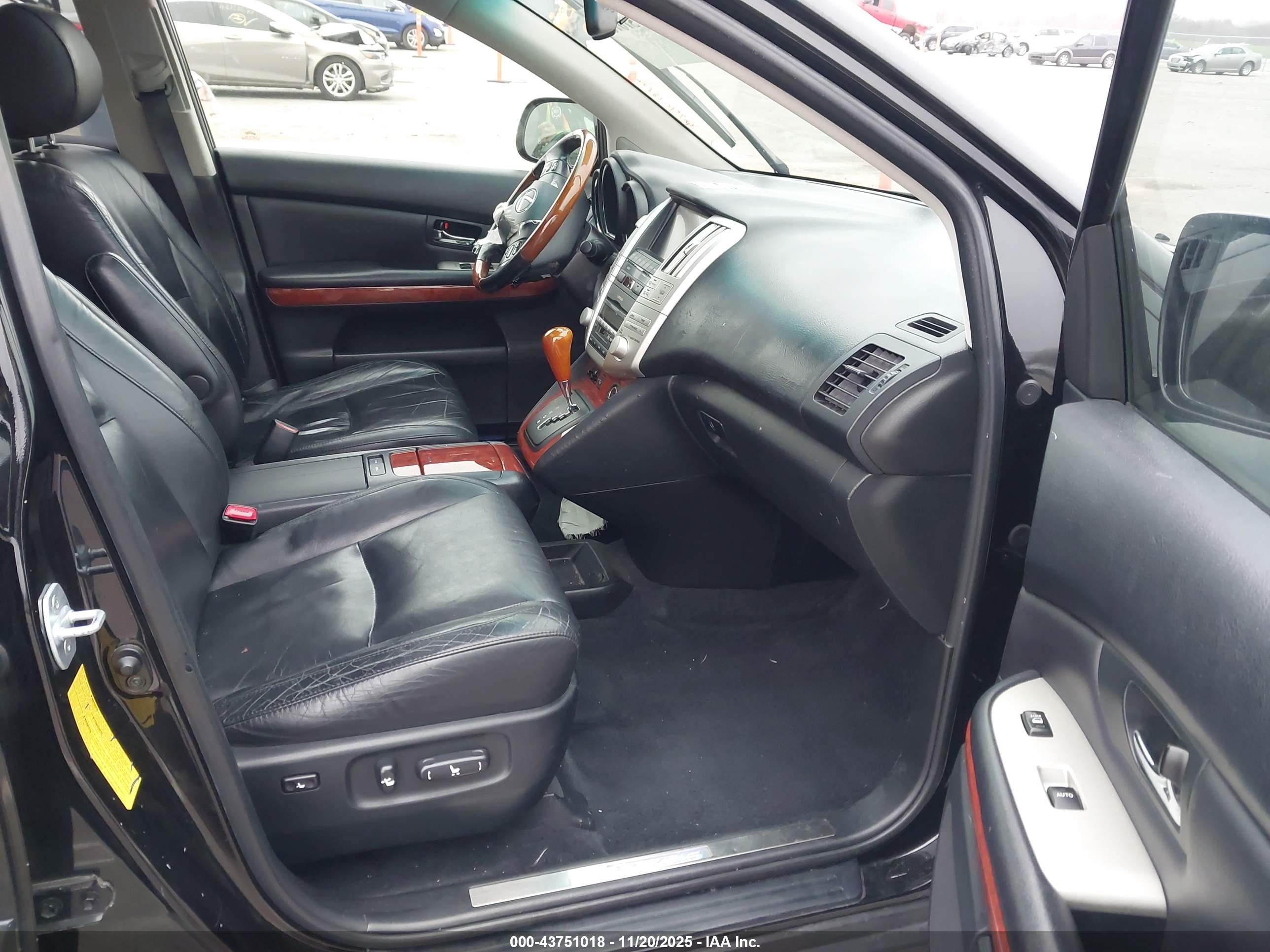LEXUS RX image 5