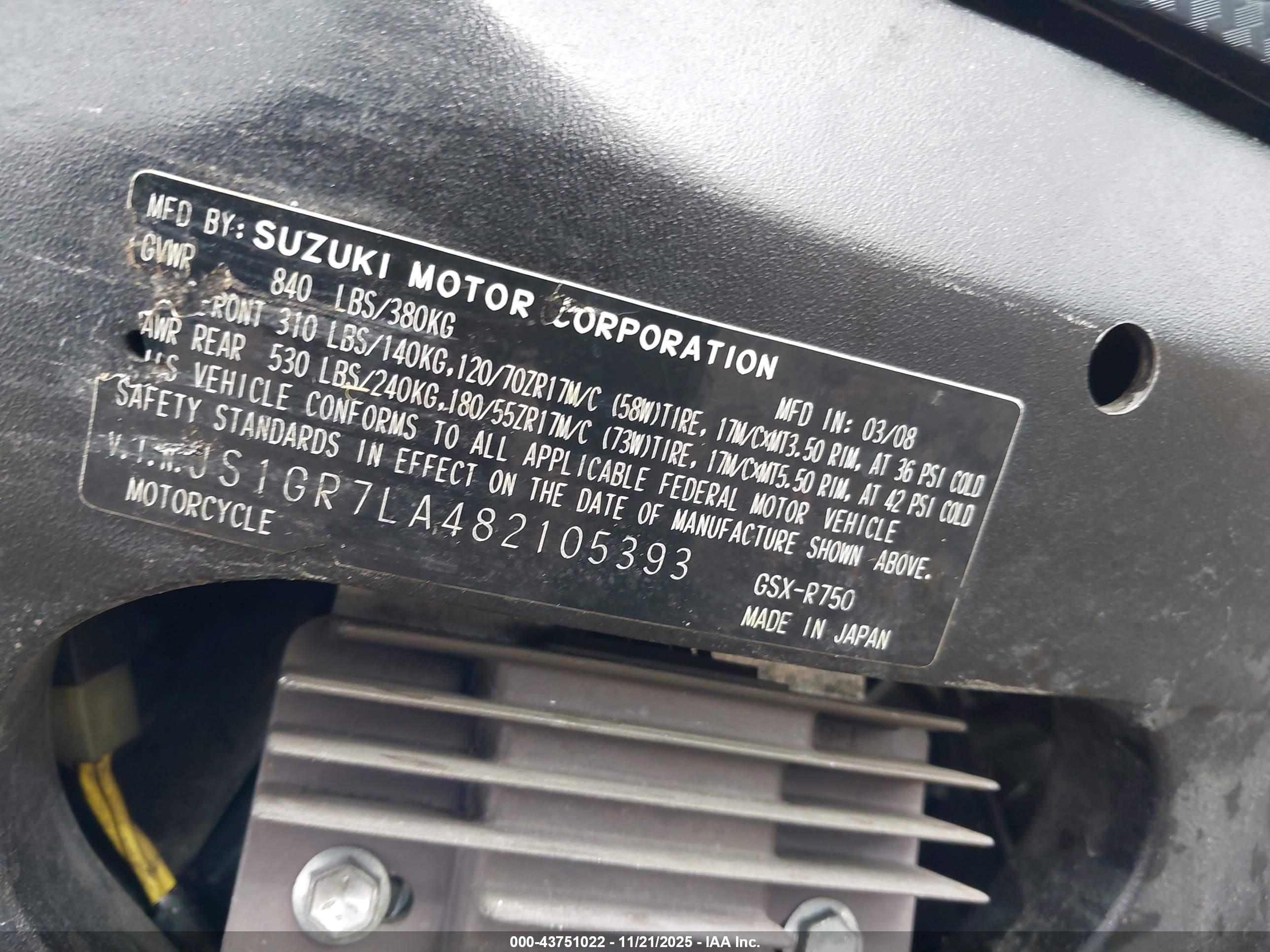 SUZUKI GSX-R750 image 10