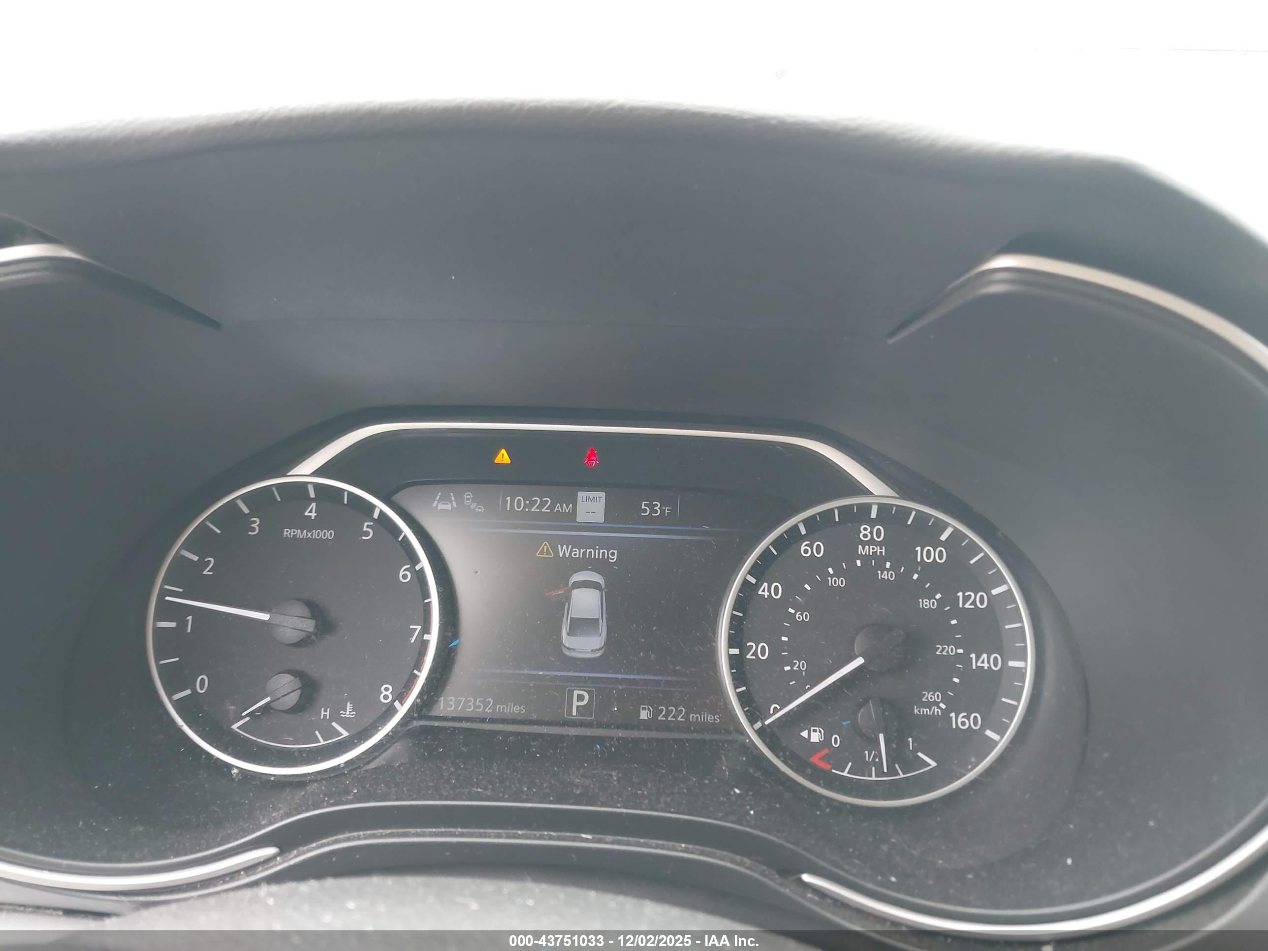 NISSAN MAXIMA image 7