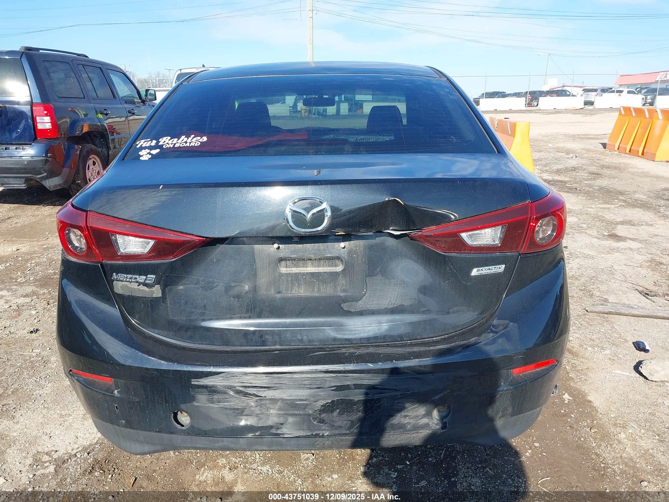 MAZDA MAZDA3 image 6