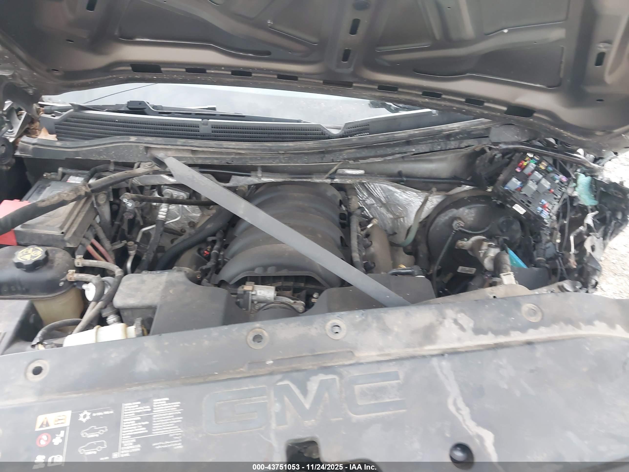GMC SIERRA image 10