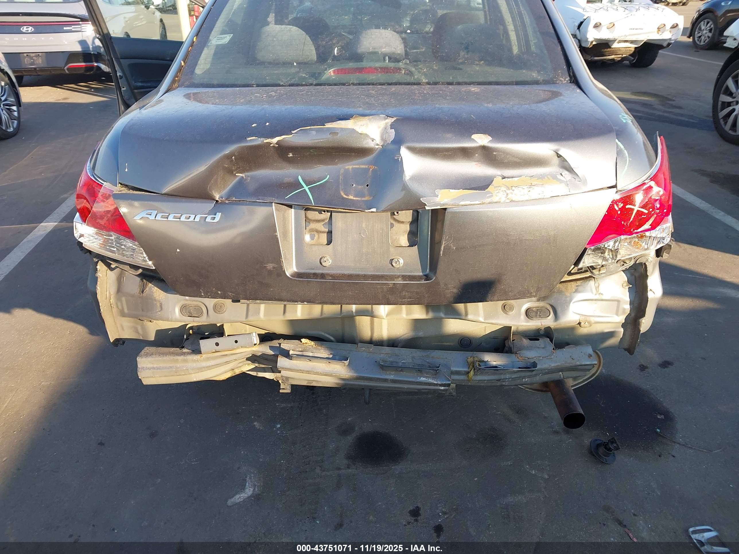 HONDA ACCORD image 6