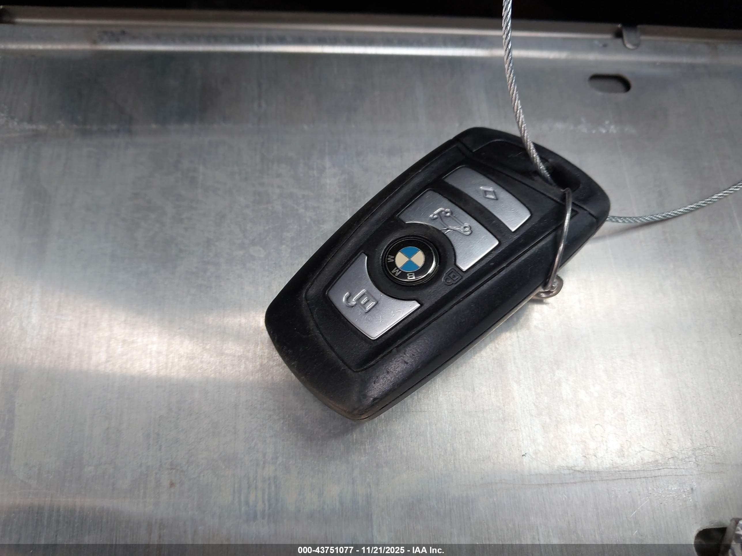 BMW 528I image 11