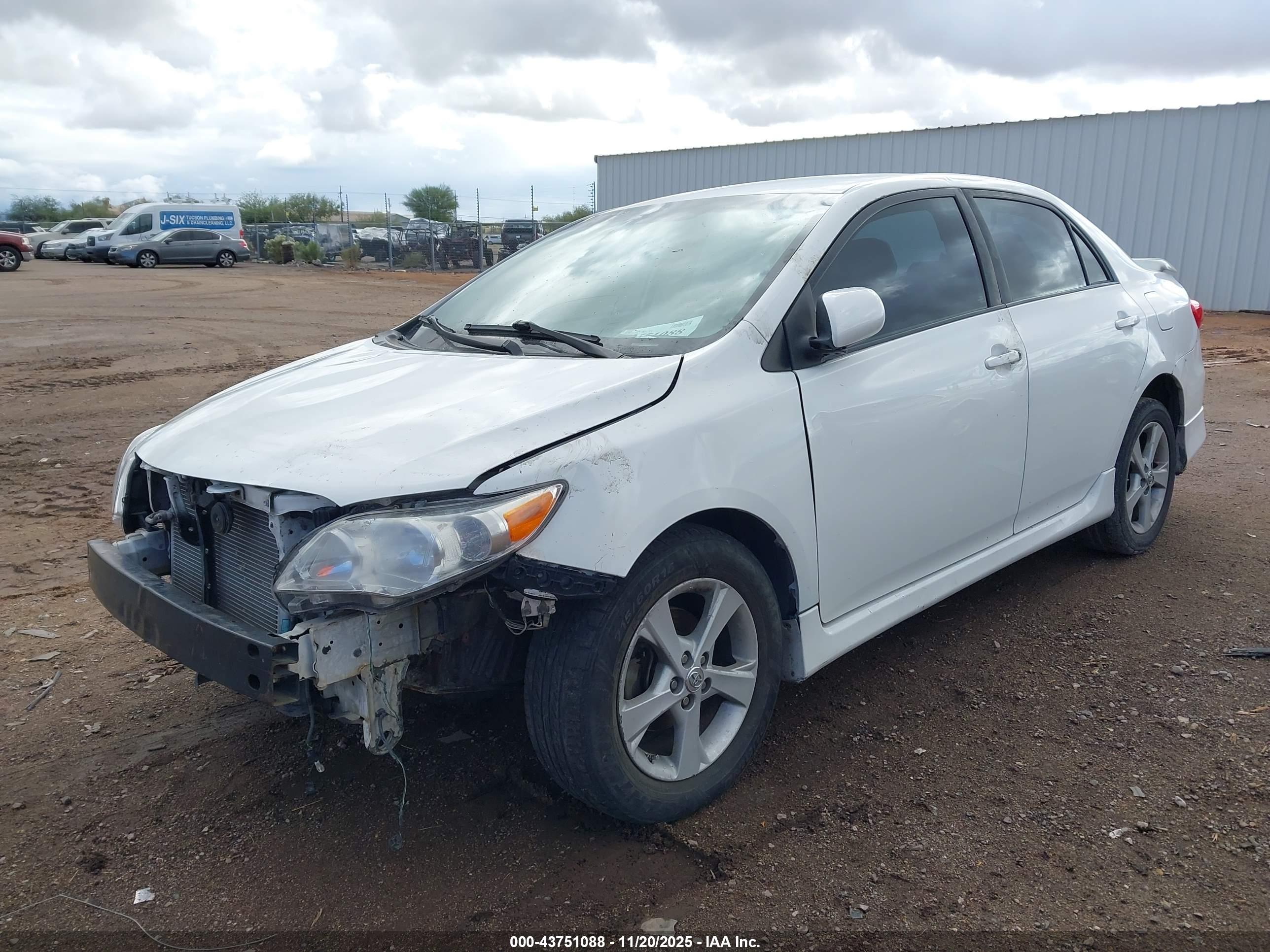 TOYOTA COROLLA image 2