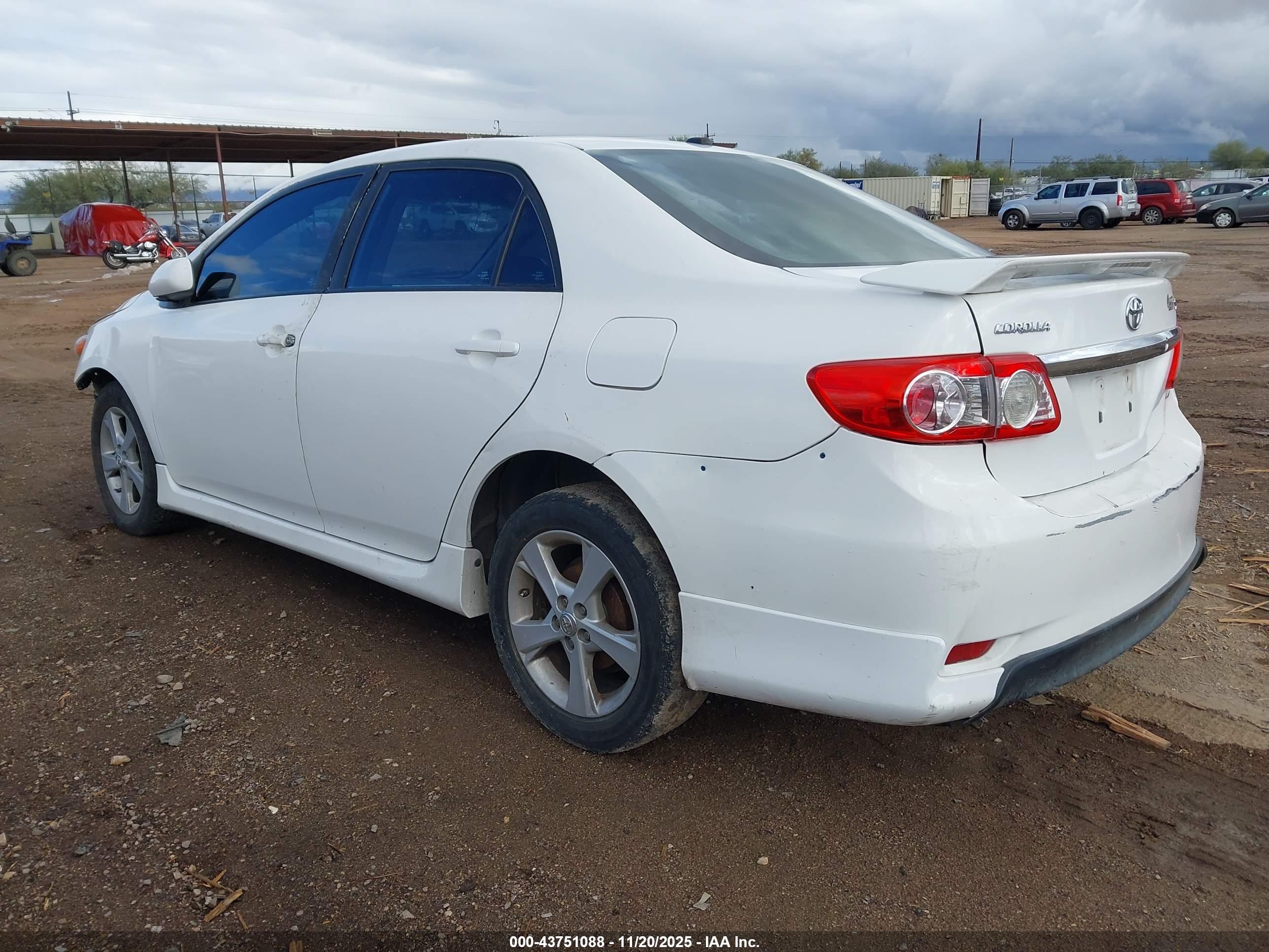 TOYOTA COROLLA image 3