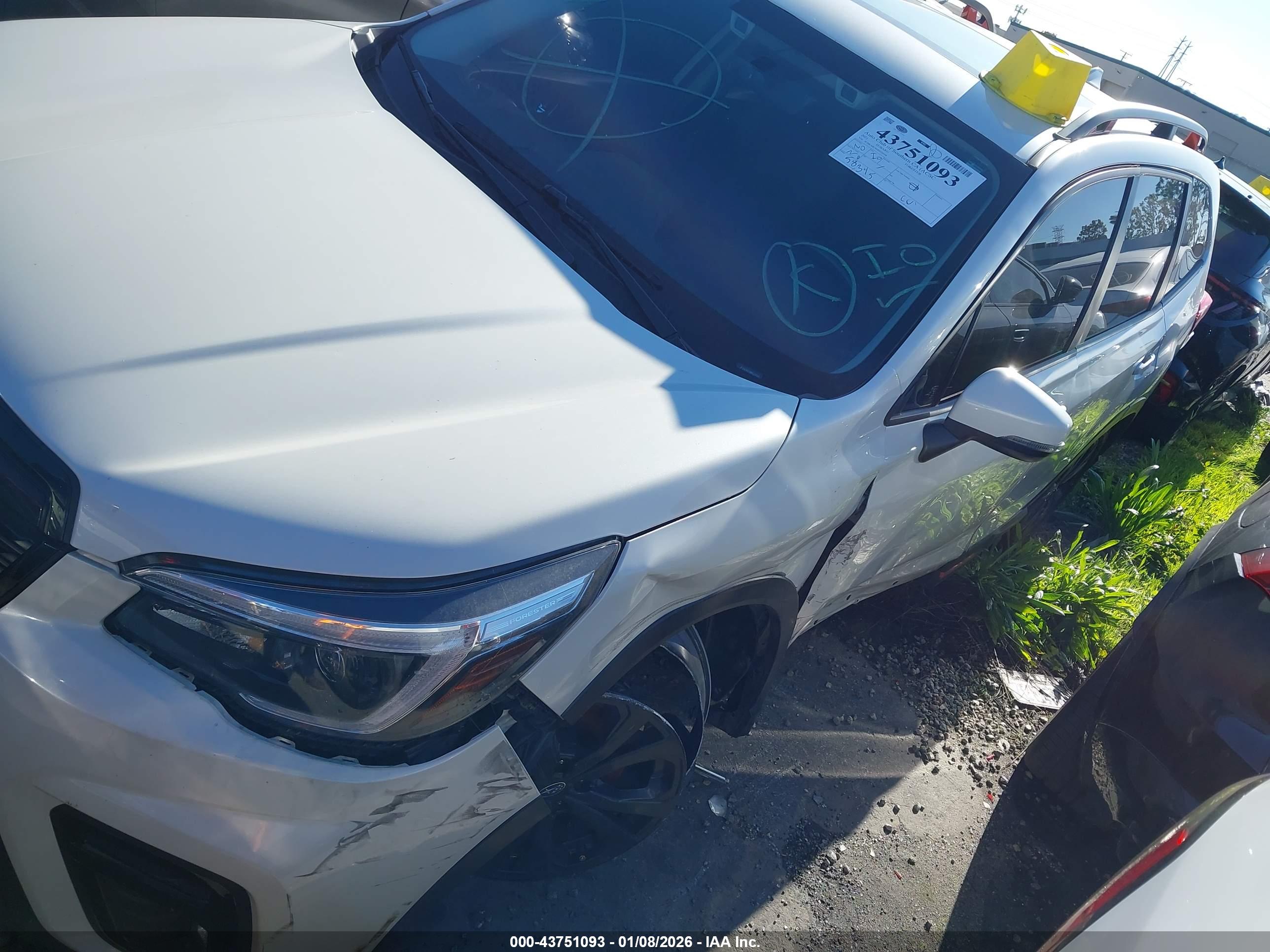 SUBARU FORESTER image 2