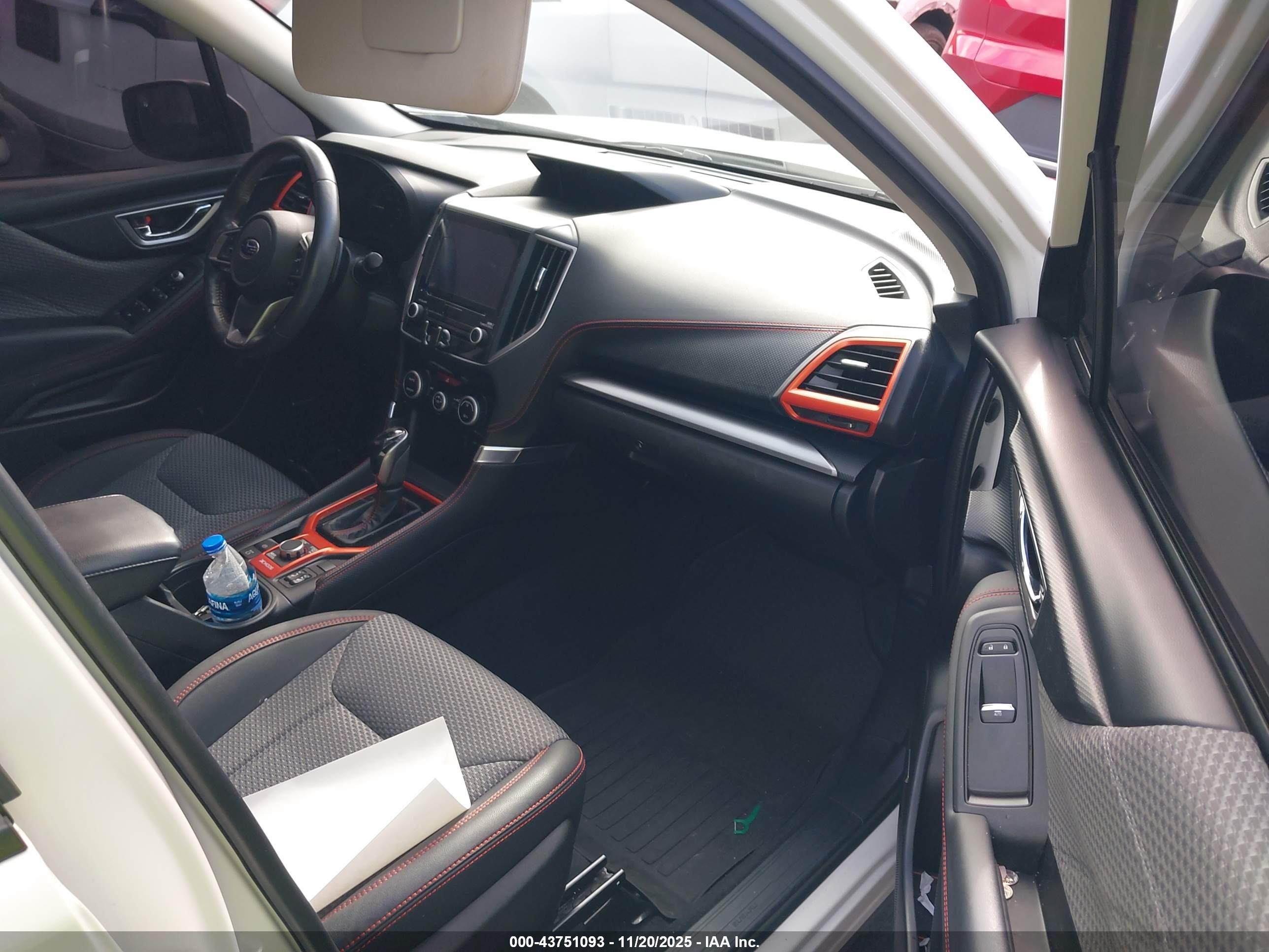 SUBARU FORESTER image 5
