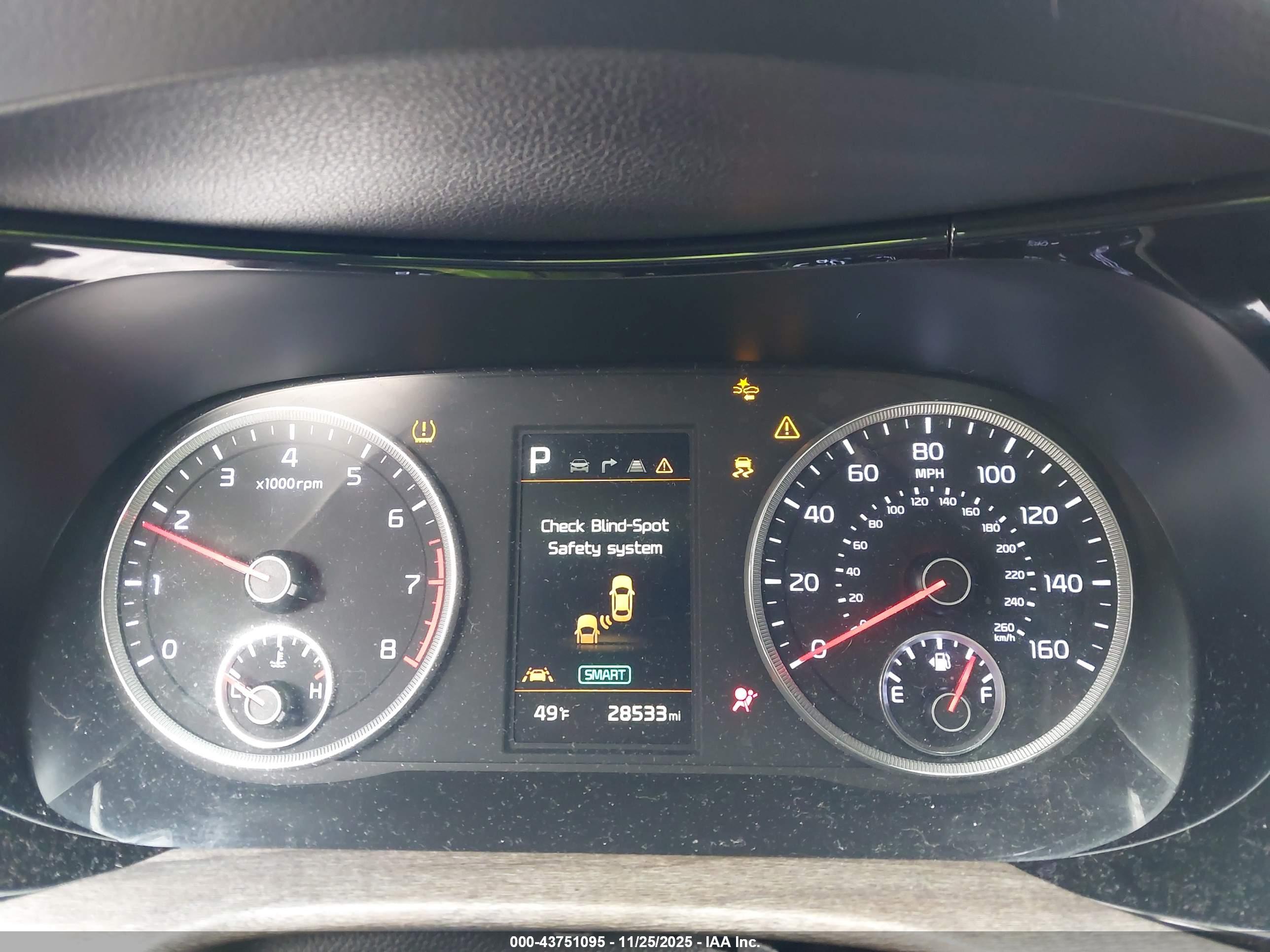 KIA K5 image 7