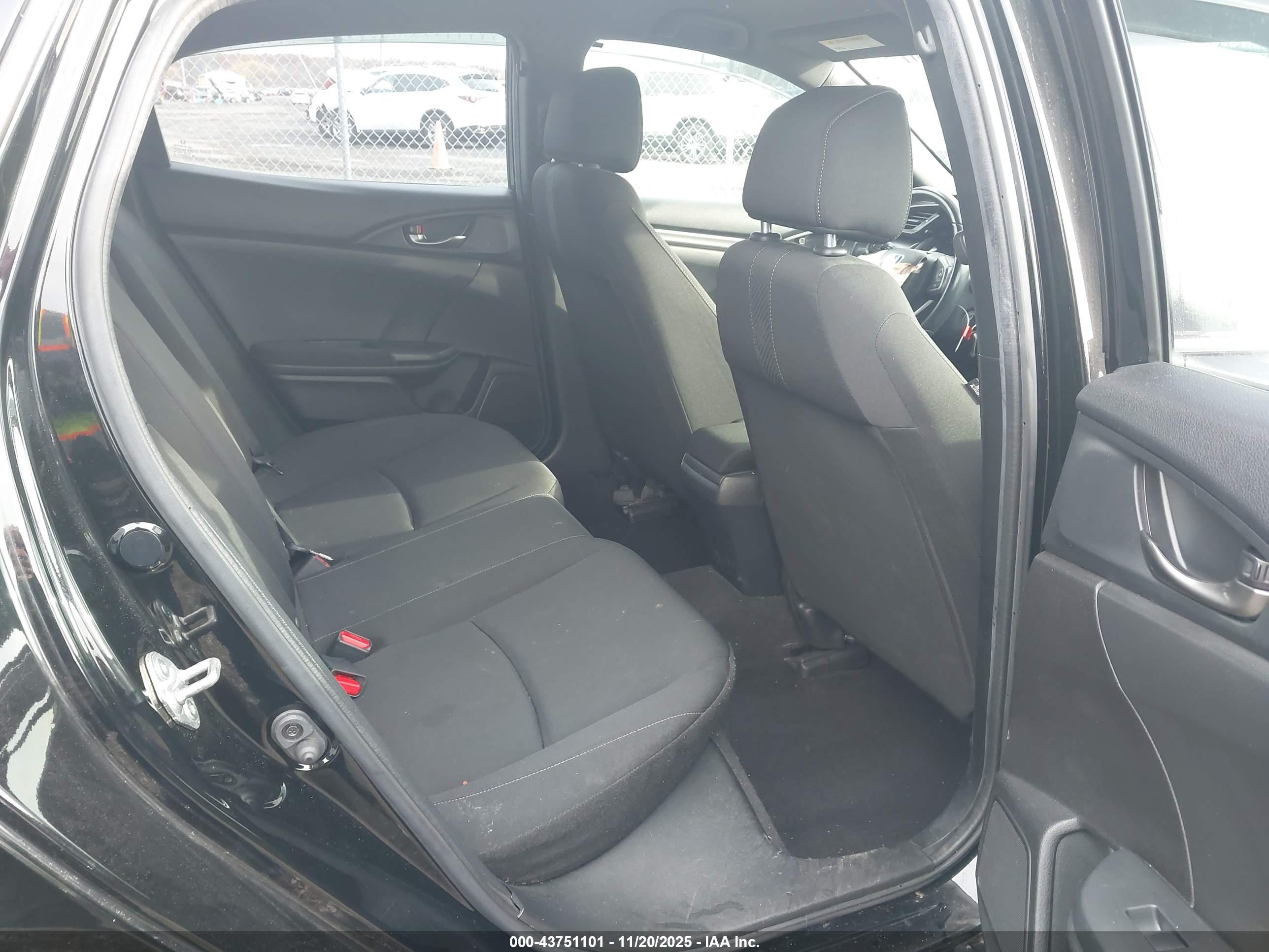 HONDA CIVIC image 8